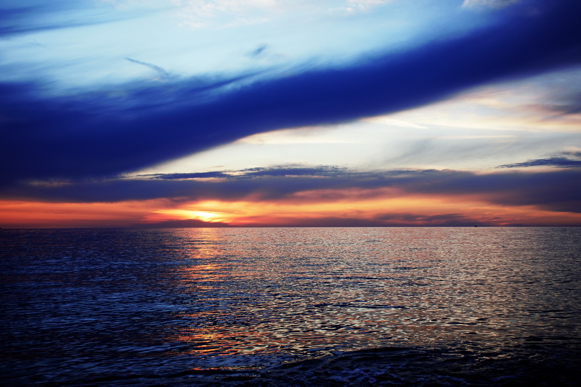 Un tavolozza di colori sul mare