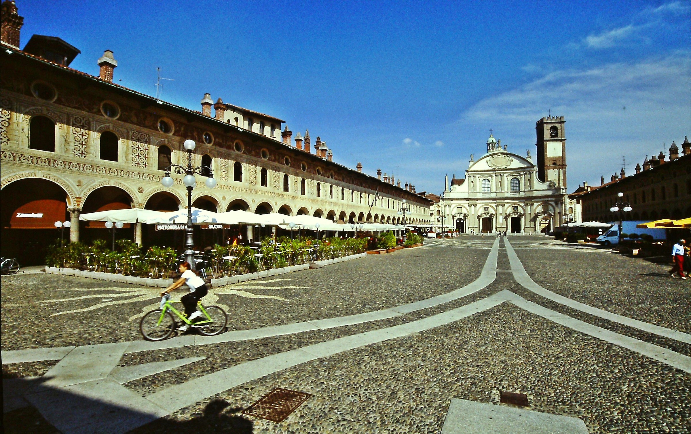 427 - lombarda beltà - PV Vigevano Piazza Ducale