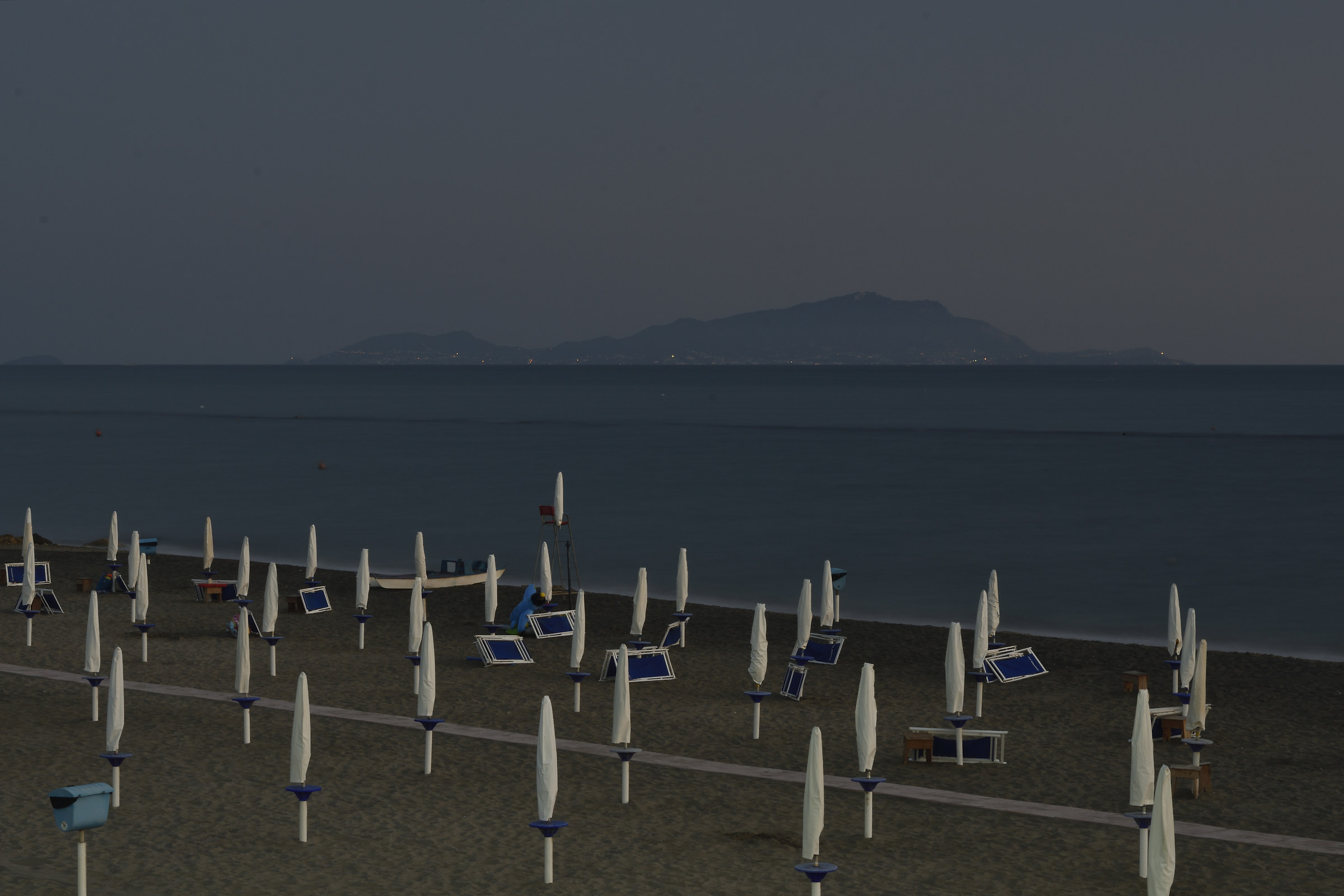 Ischia all'imbrunire