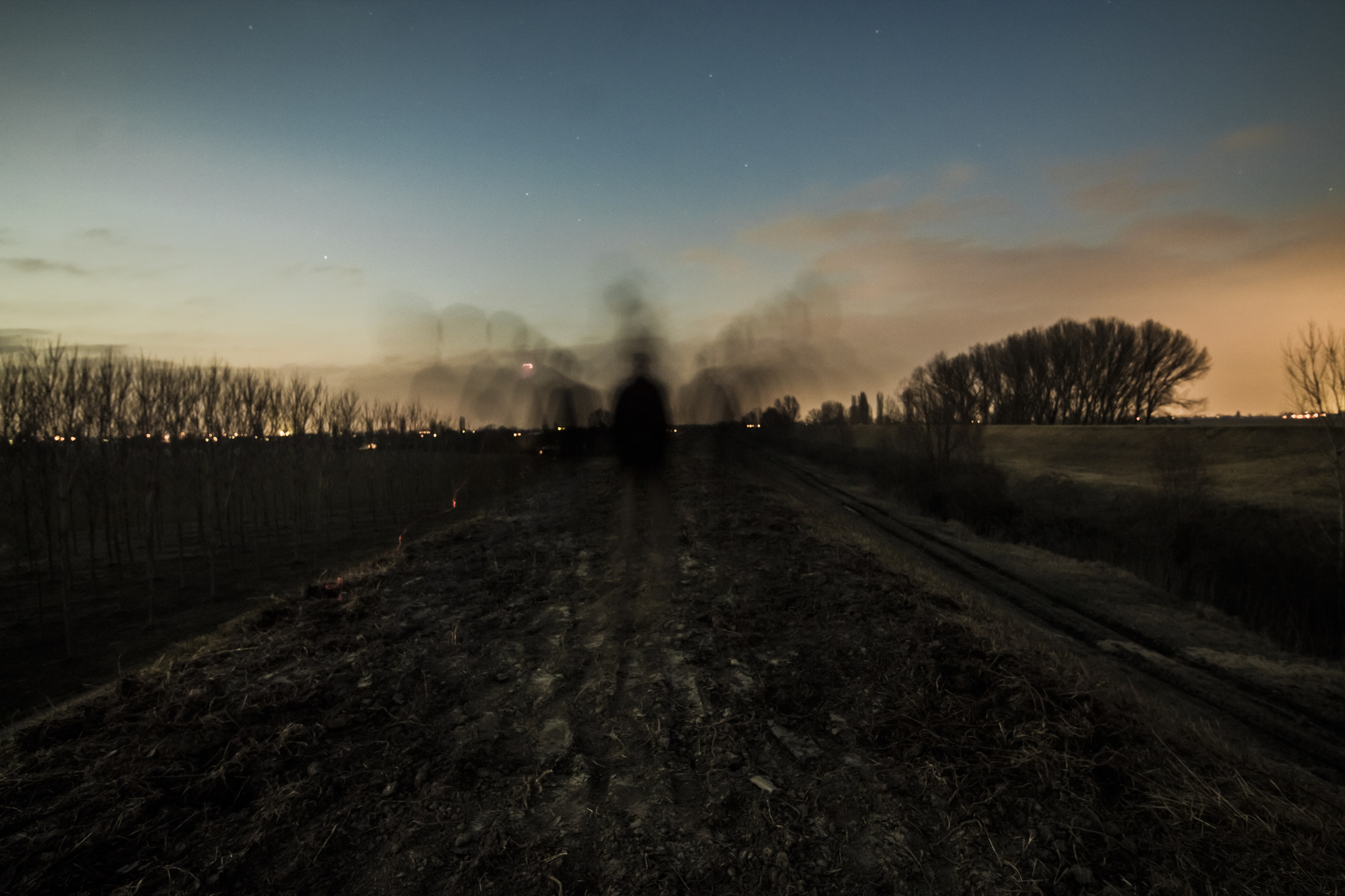 A train of people on the creek of the creek