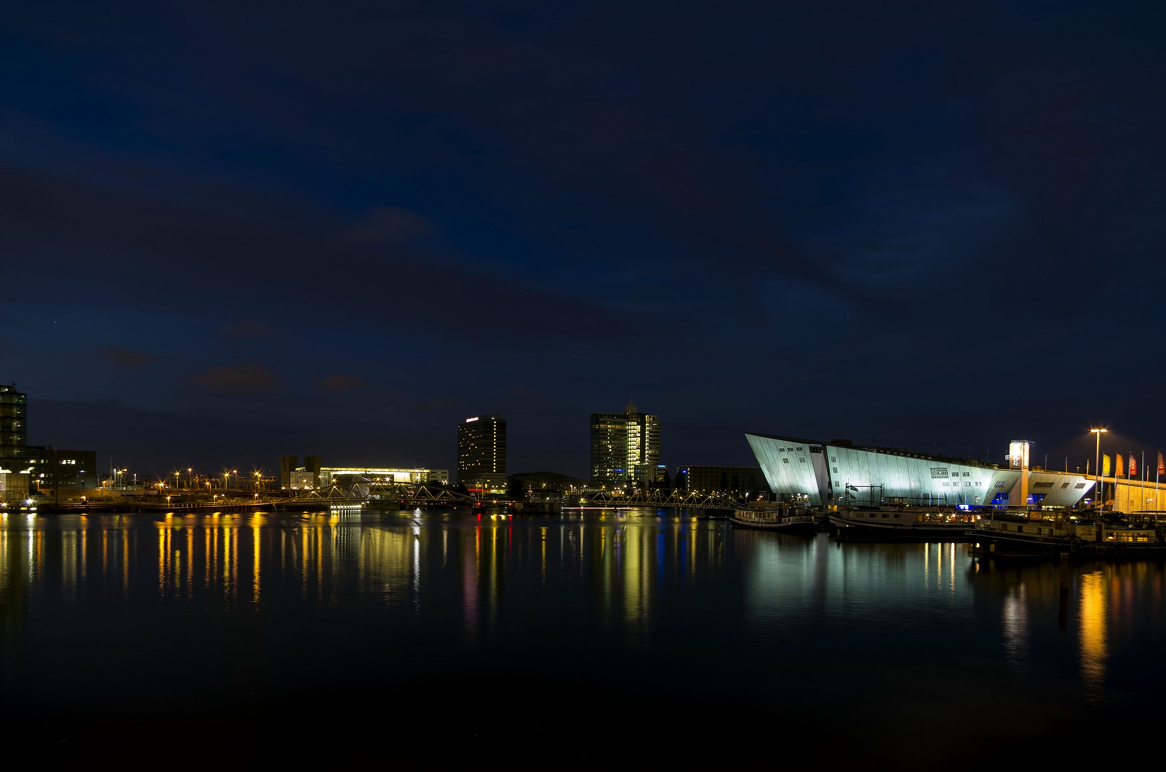 notturna amsterdam rivisitazione