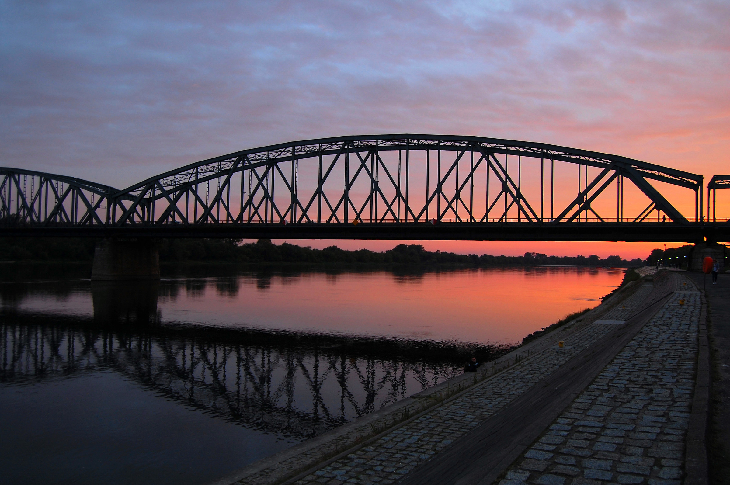 Torun (Polonia):tramonto sulla Vistola