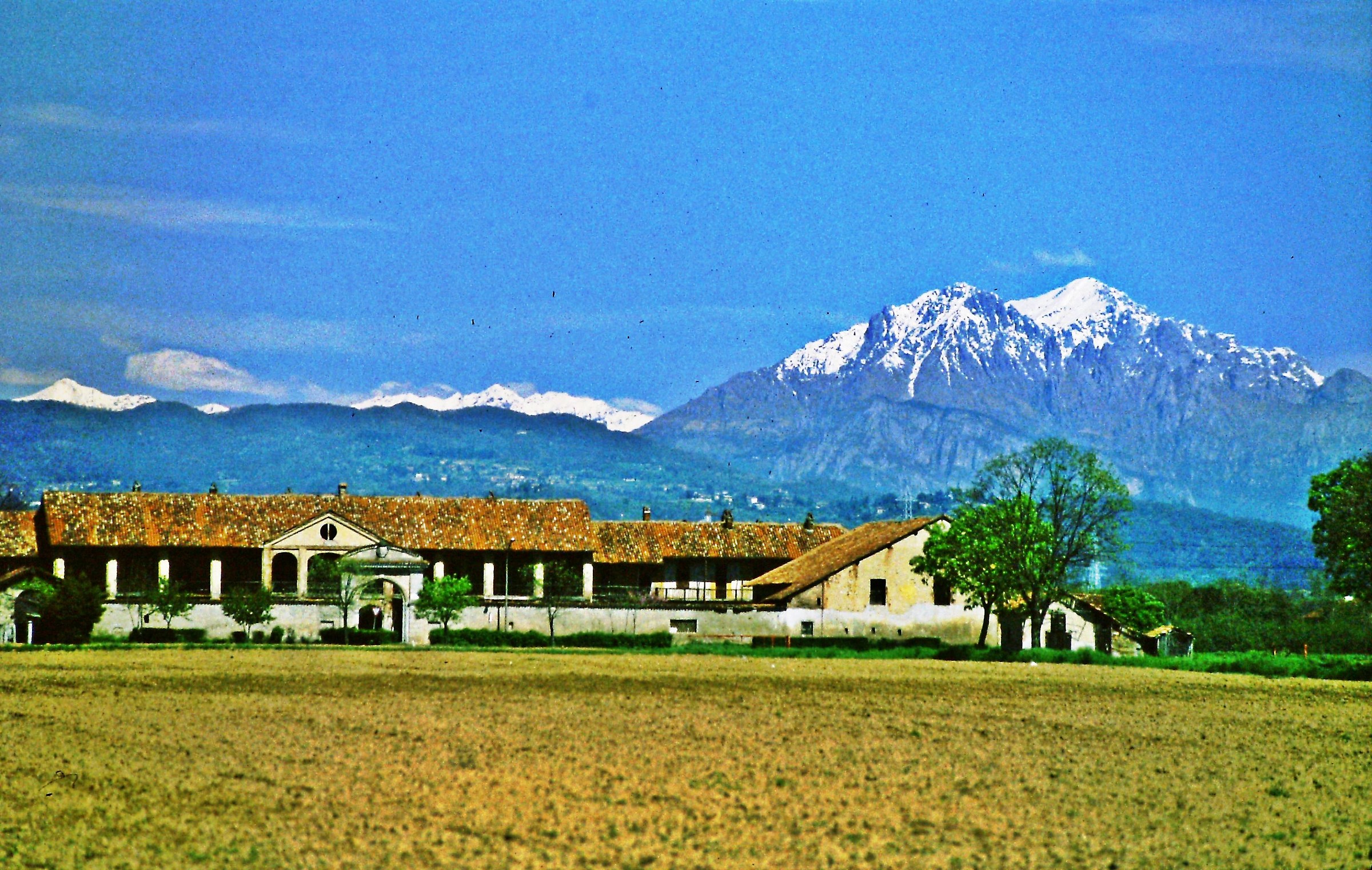 483 - luogo fuori luogo - MB Oreno