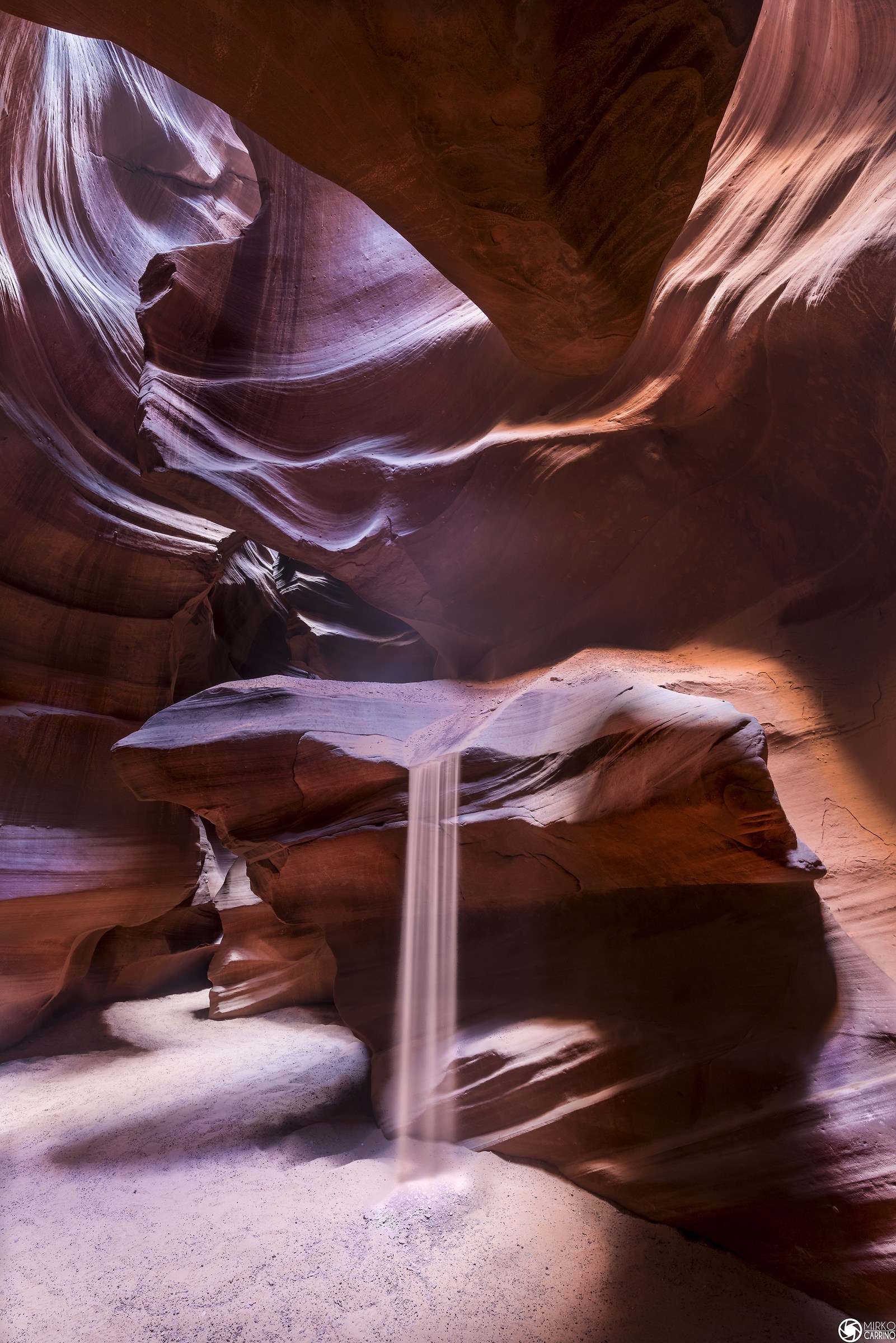 The waterfall of sand