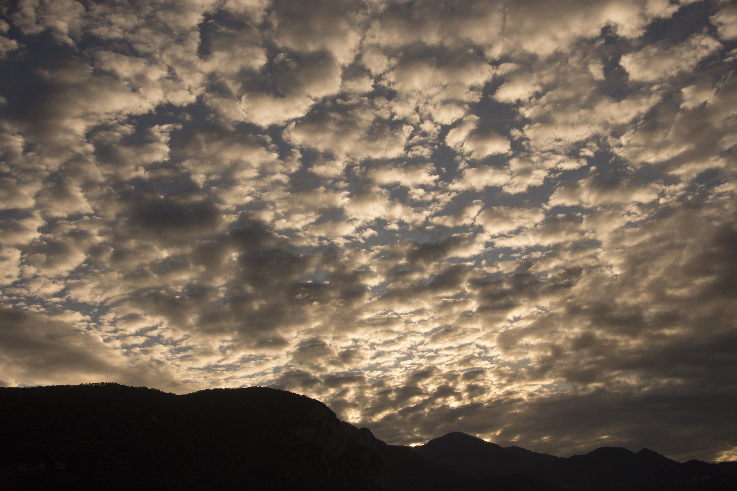 Contrasts between the clouds