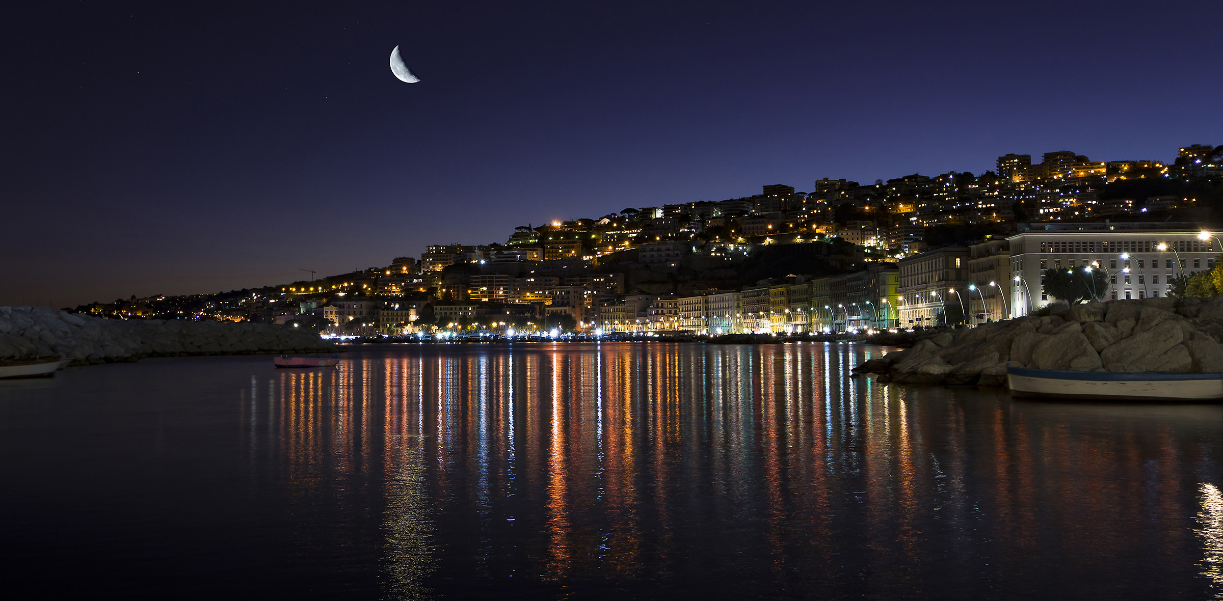Luna a Posillipo