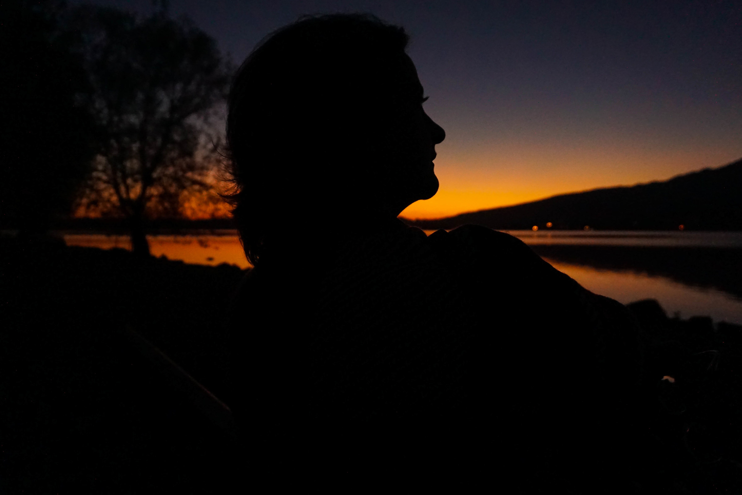 Silhouette al tramonto