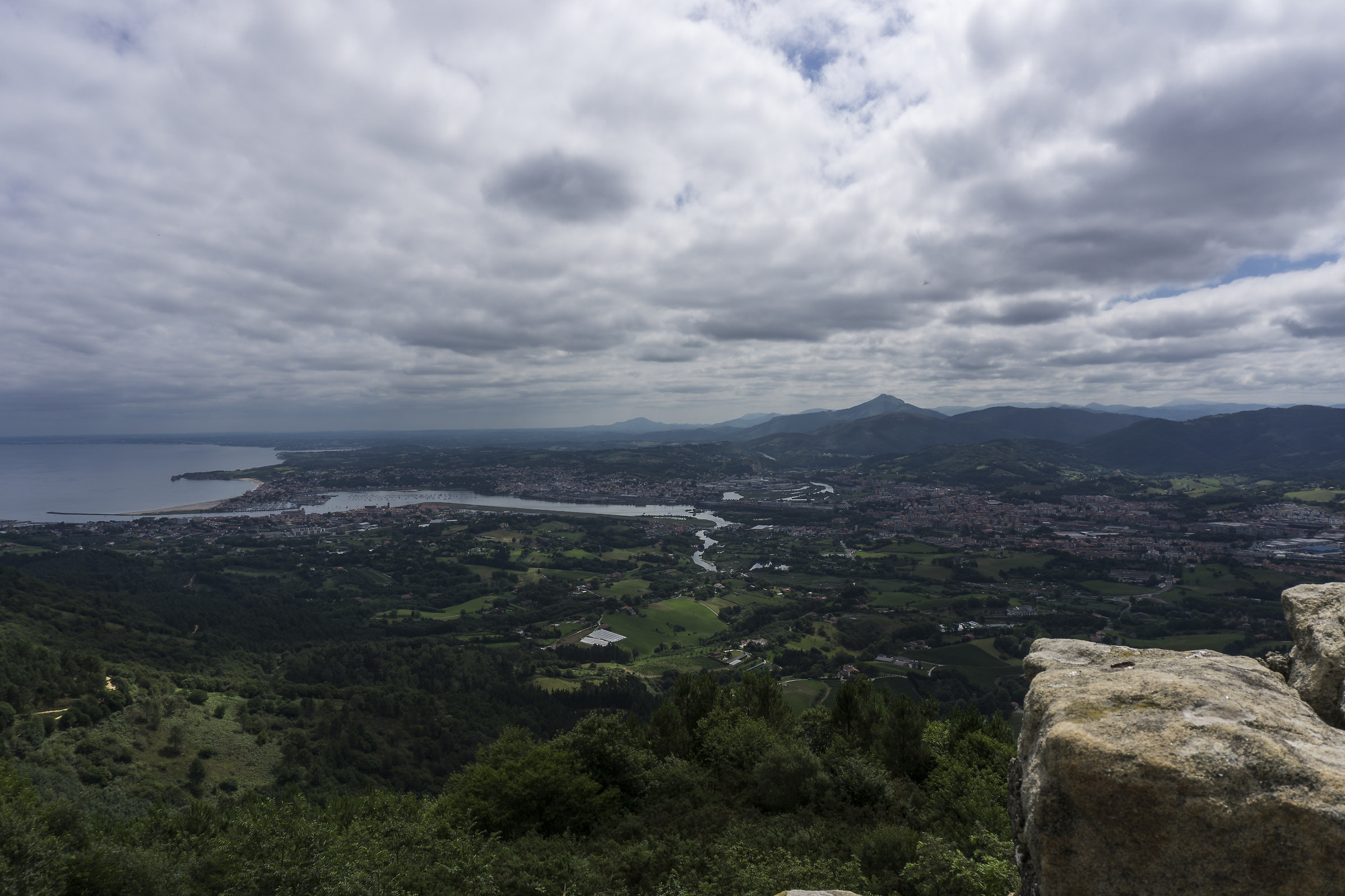 Irun: landing on the sea line