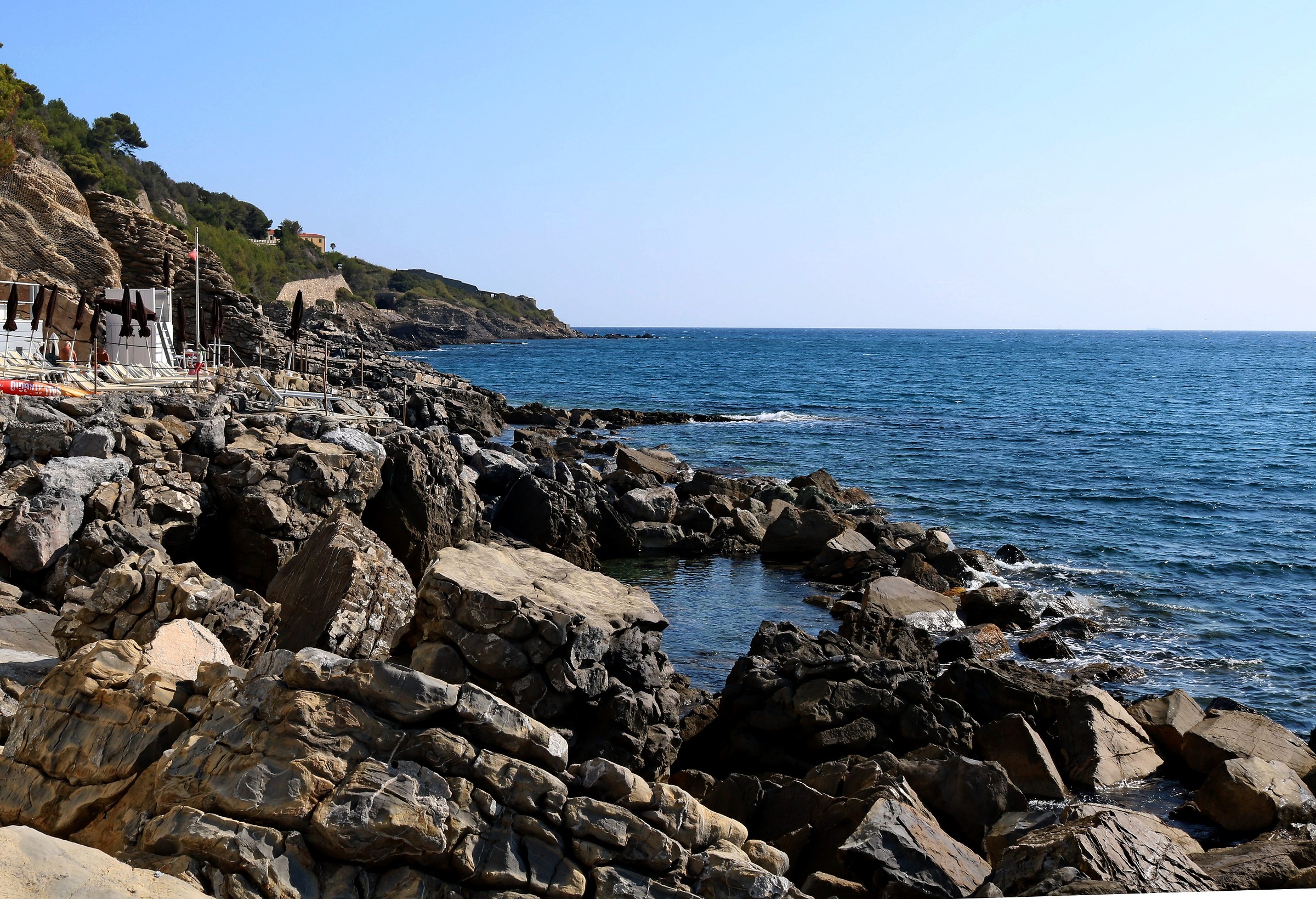 Lungo la scogliera... Il Porteghetto