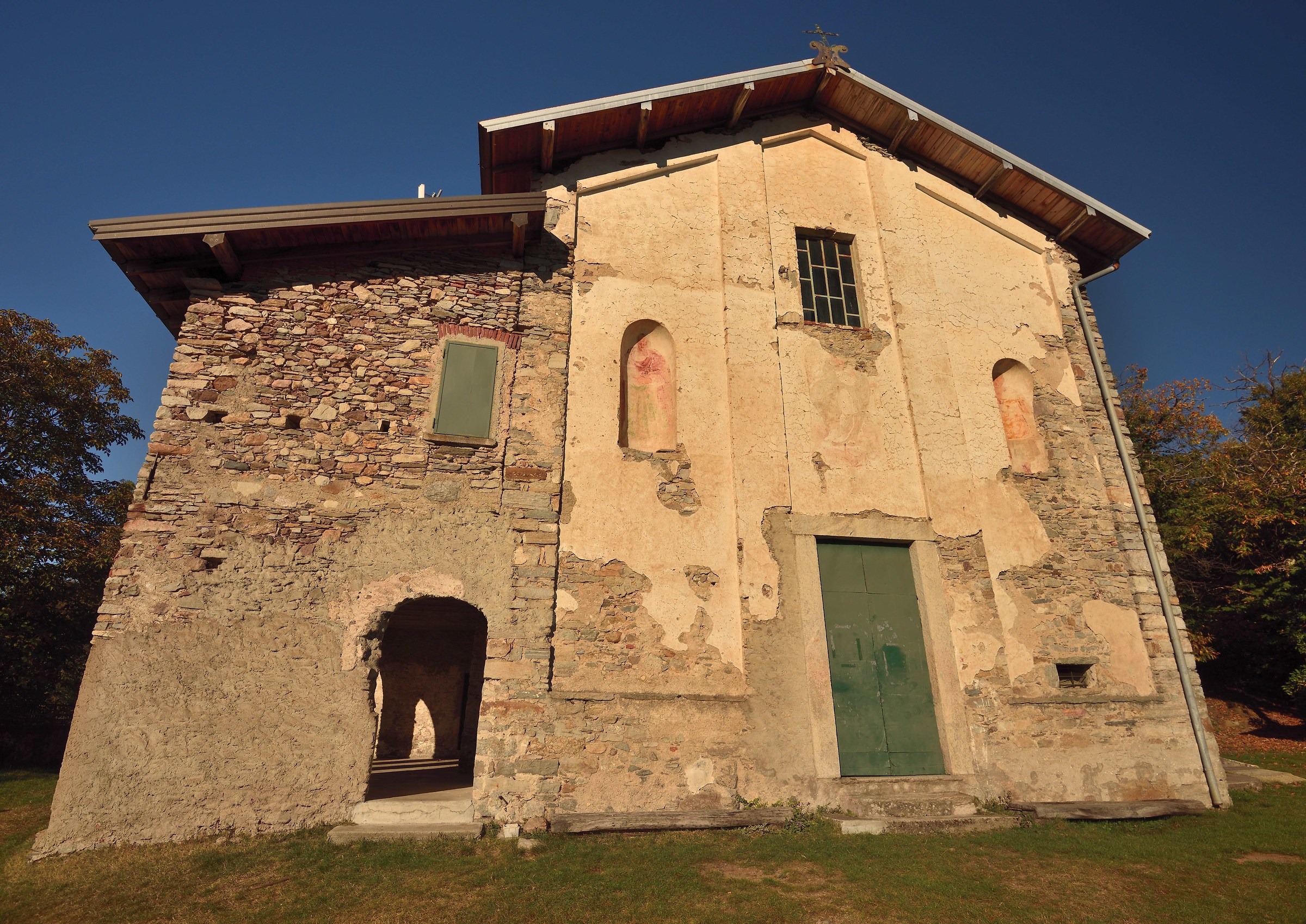 church of S.Paolo - Marchirolo