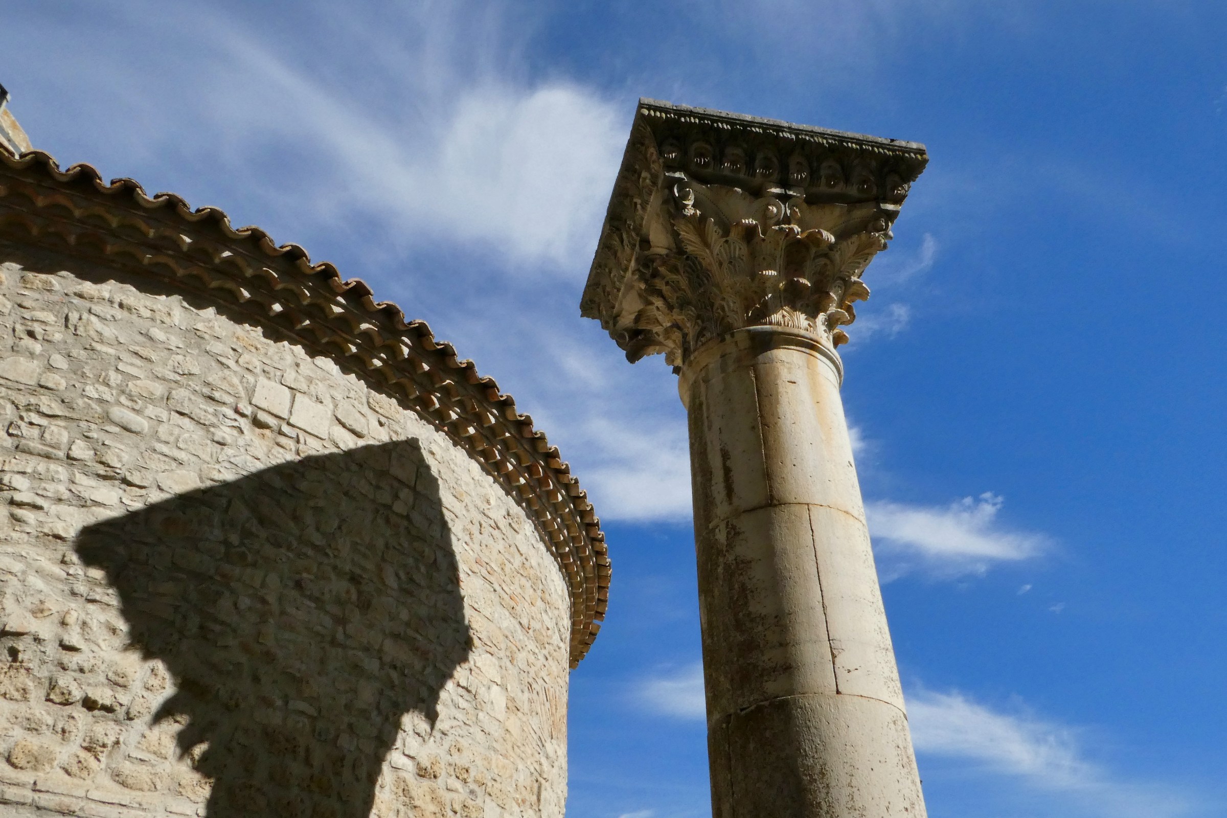 Incompiuta.particolari dell'interno