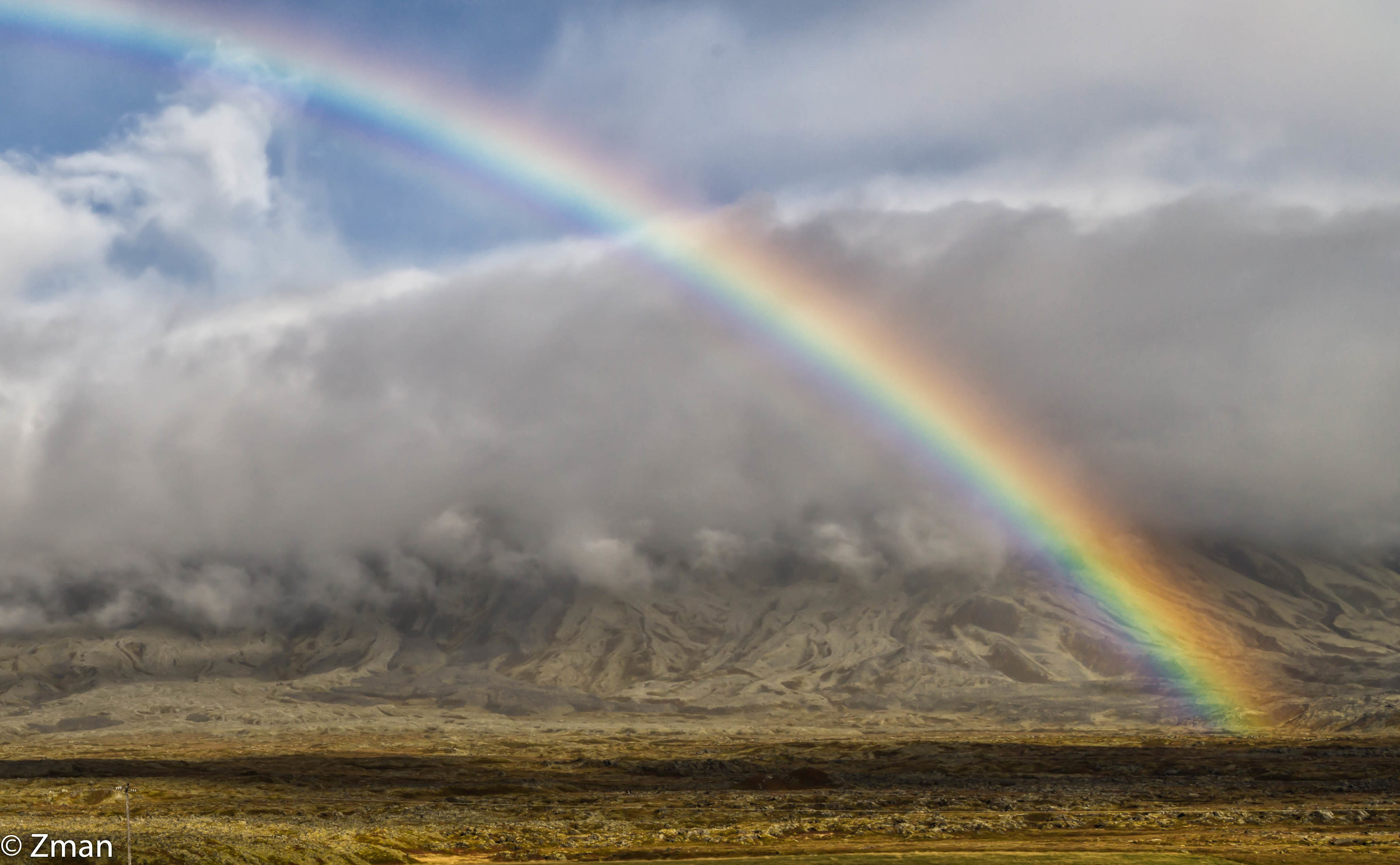 Arcobaleno e il vulcano