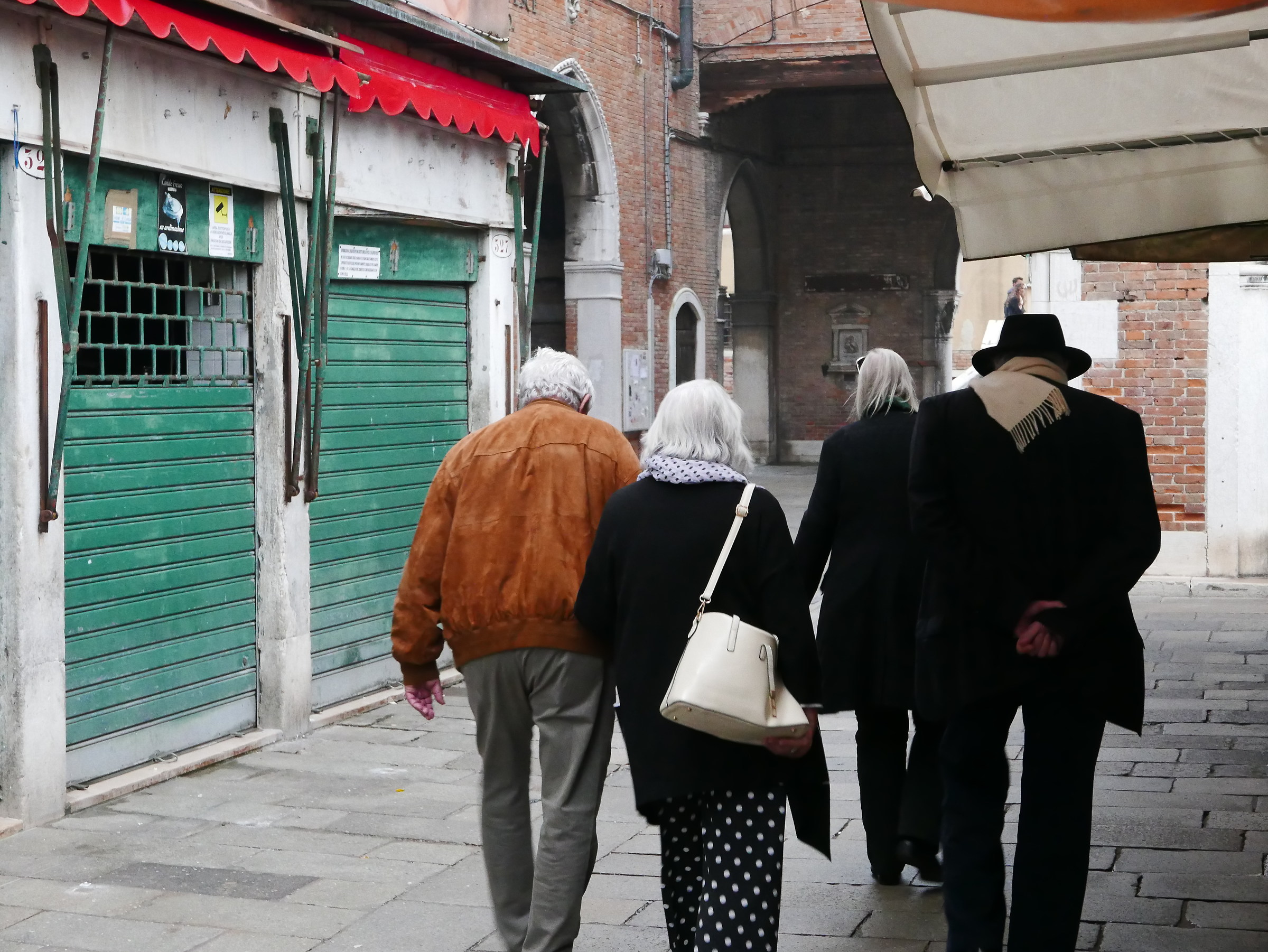 Passeggiando per la città 1