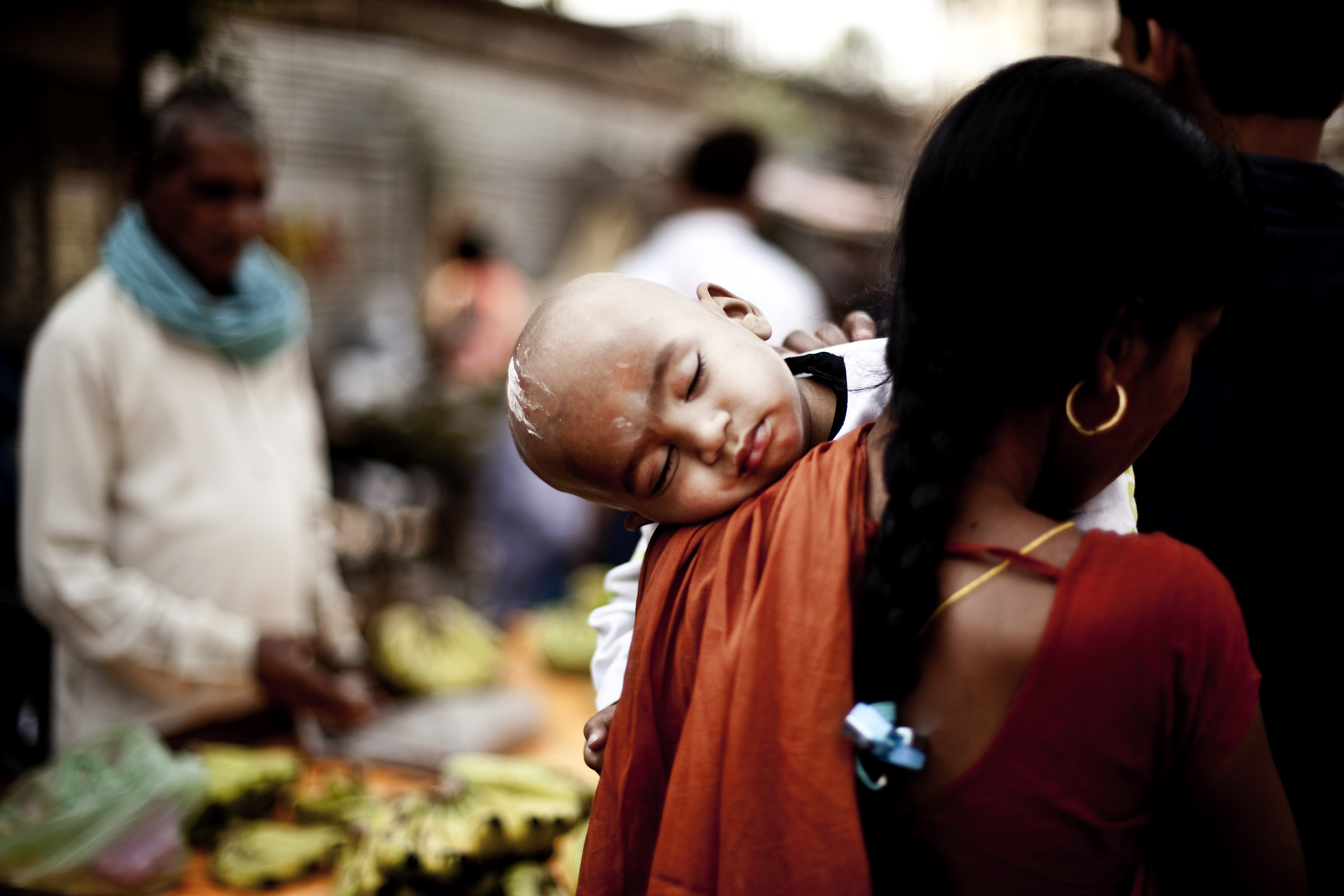 baby sleeping in Varanasi