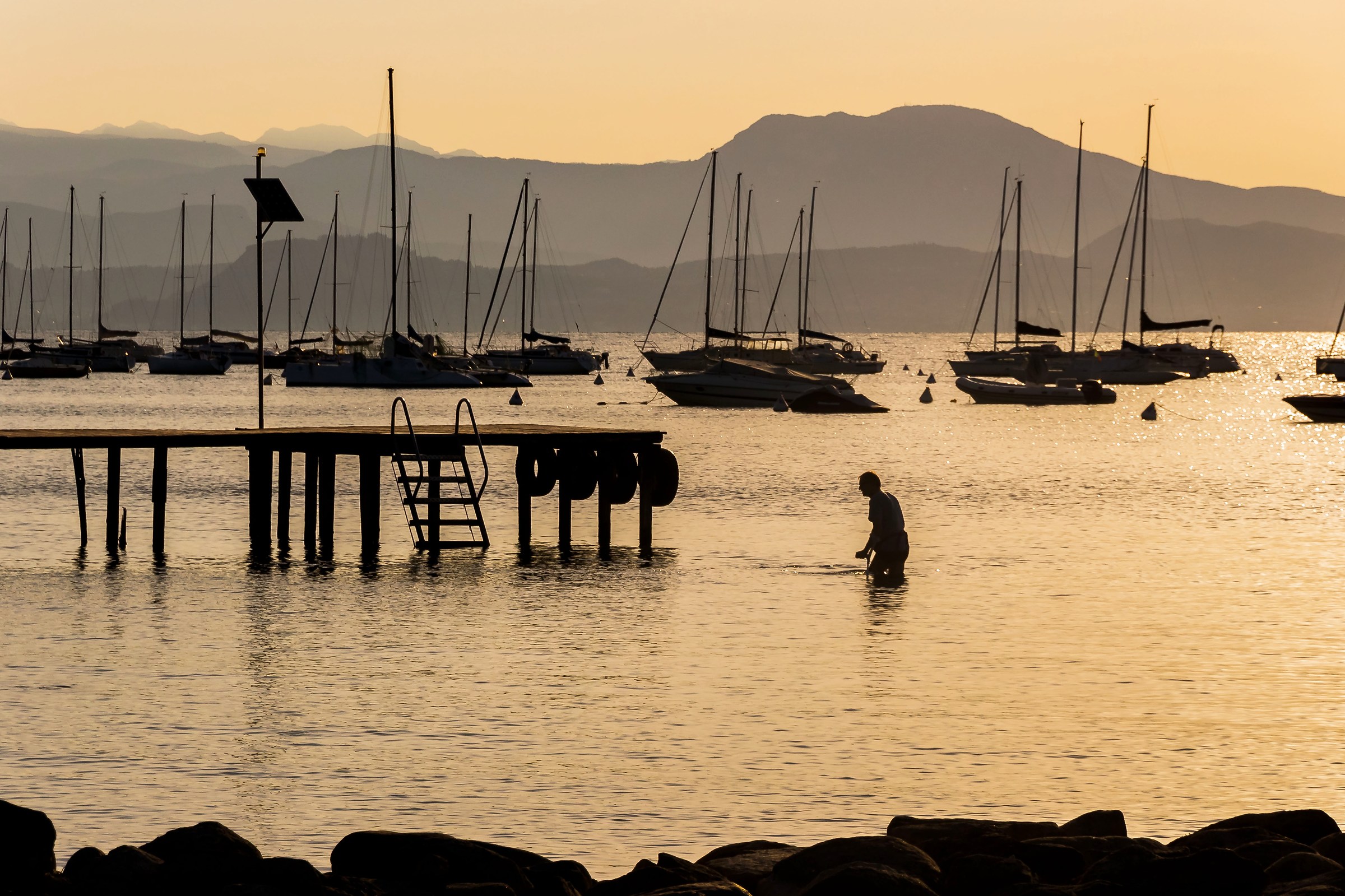 Silence . Garda Lake