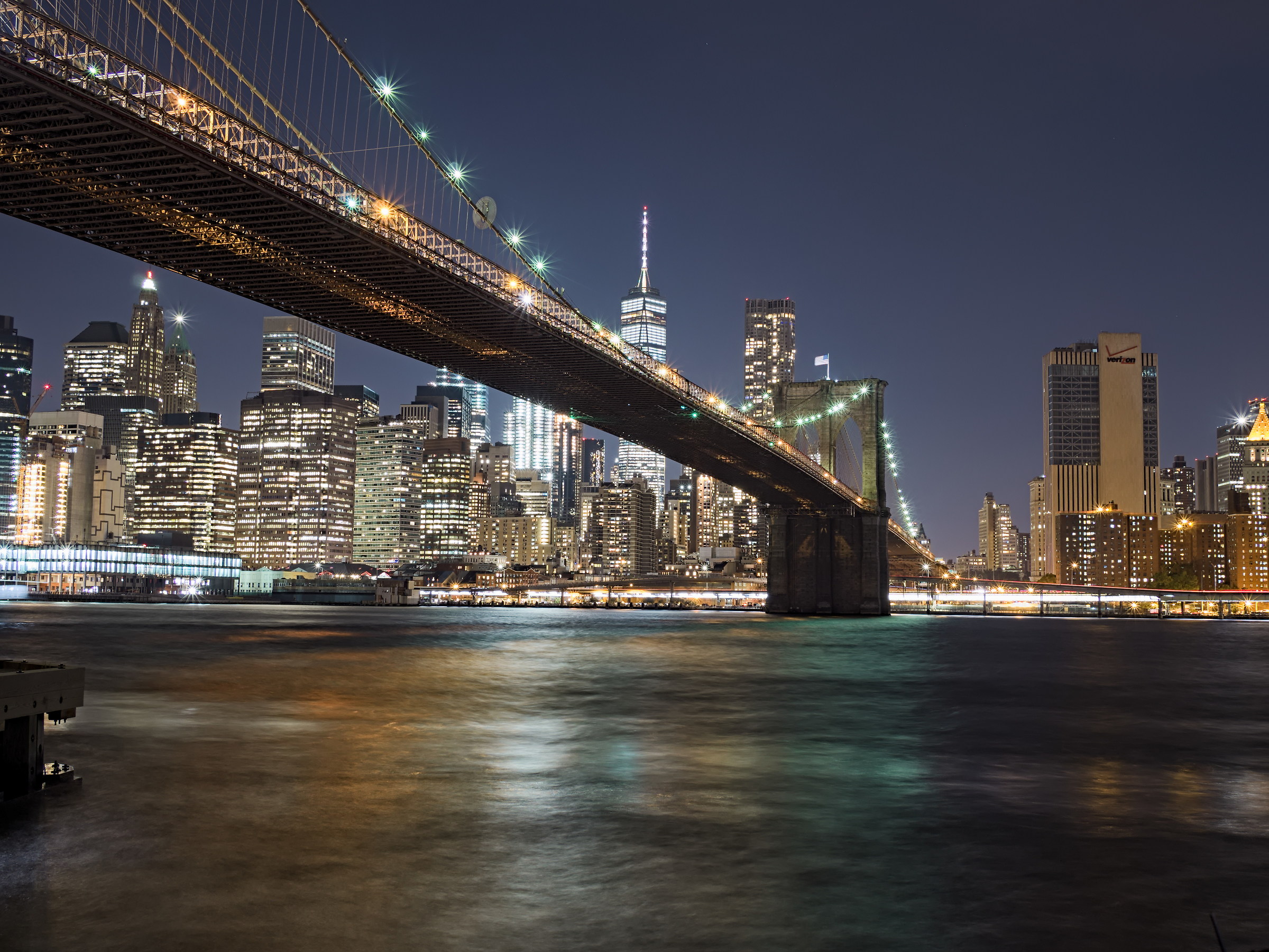 New York - skyline and Brooklyn Bridge