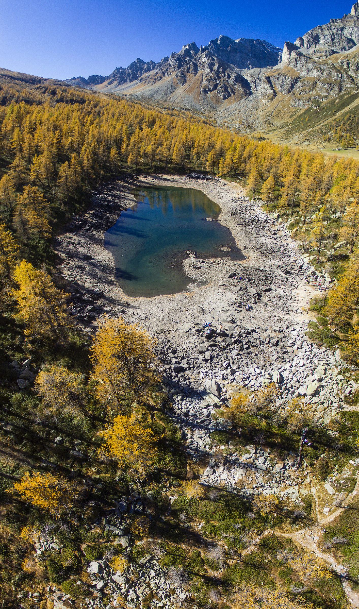 lago nero da un altro punto di vista
