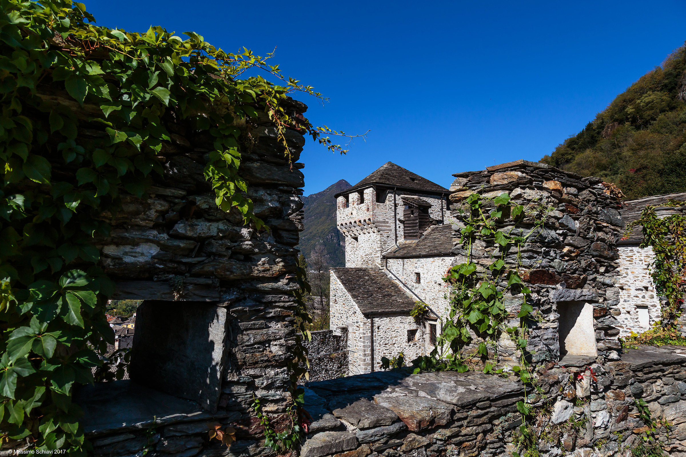 Vogogna: the tower of the castle from the besieged walls.