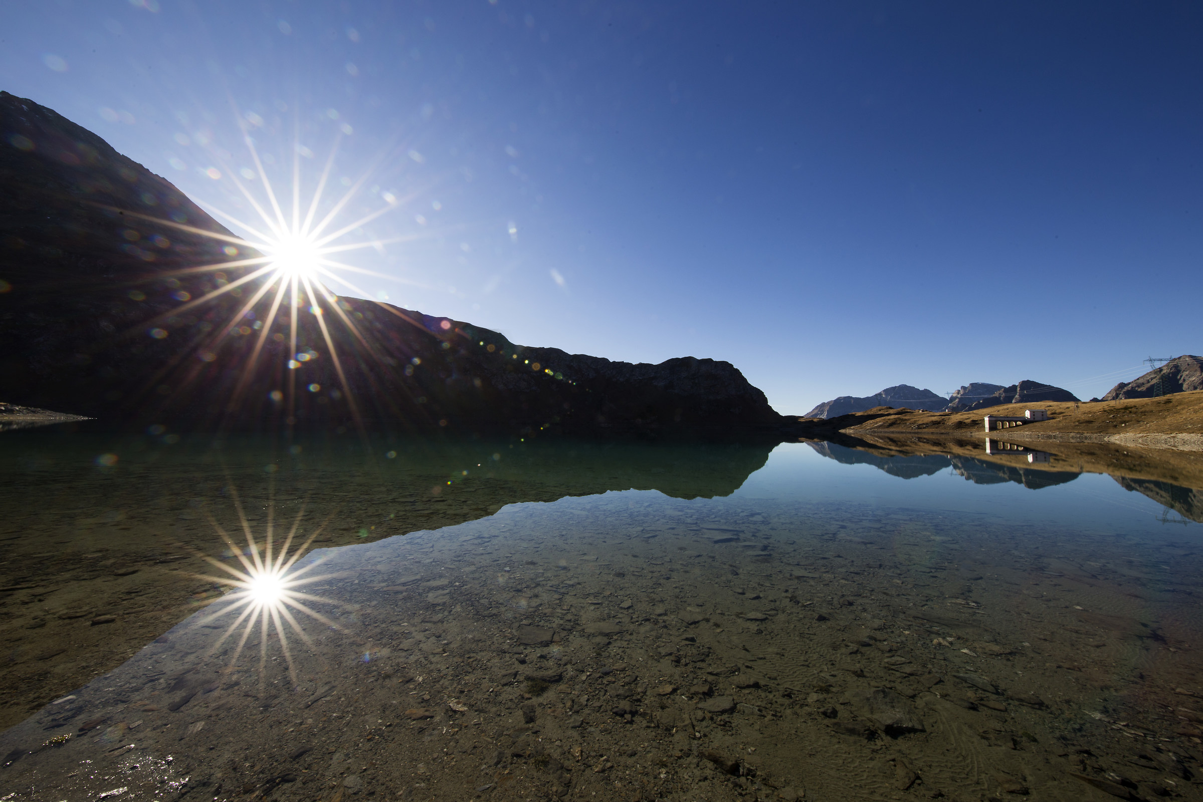 The arrival of the sun in the valley, Kastel dam