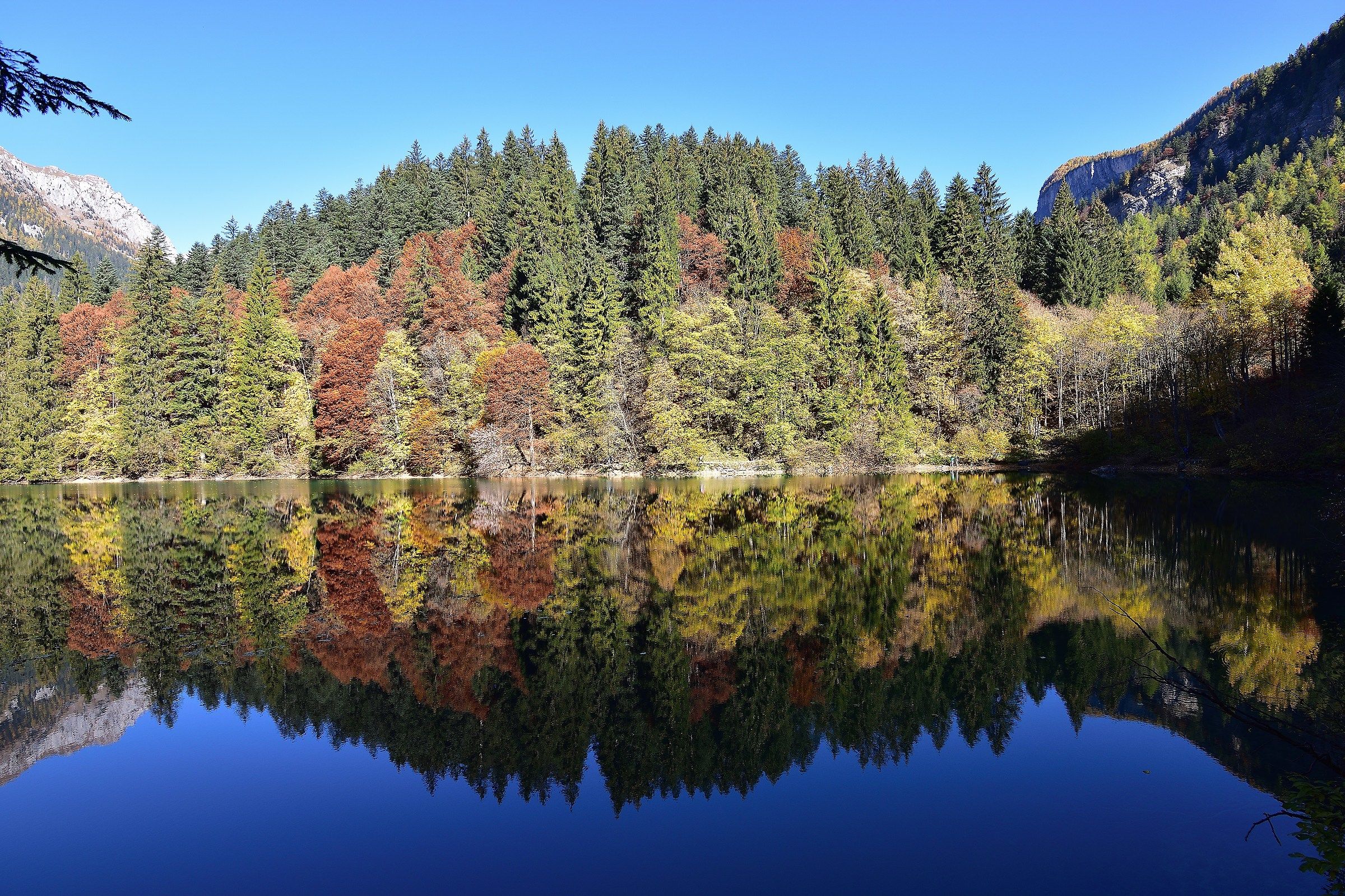 Lake Tovel (photo 4 of 4)