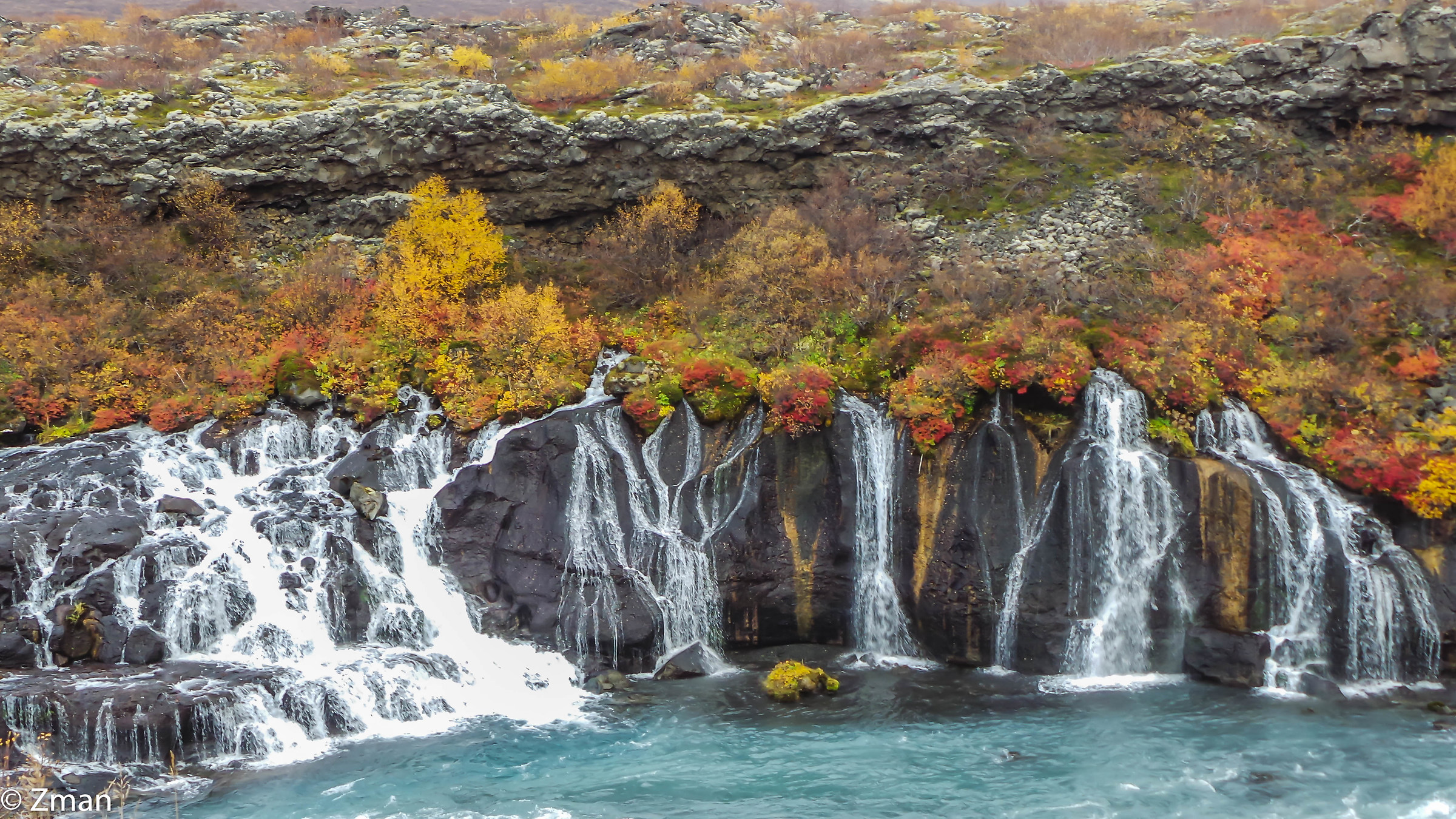 Le cascate di Hraunfossar
