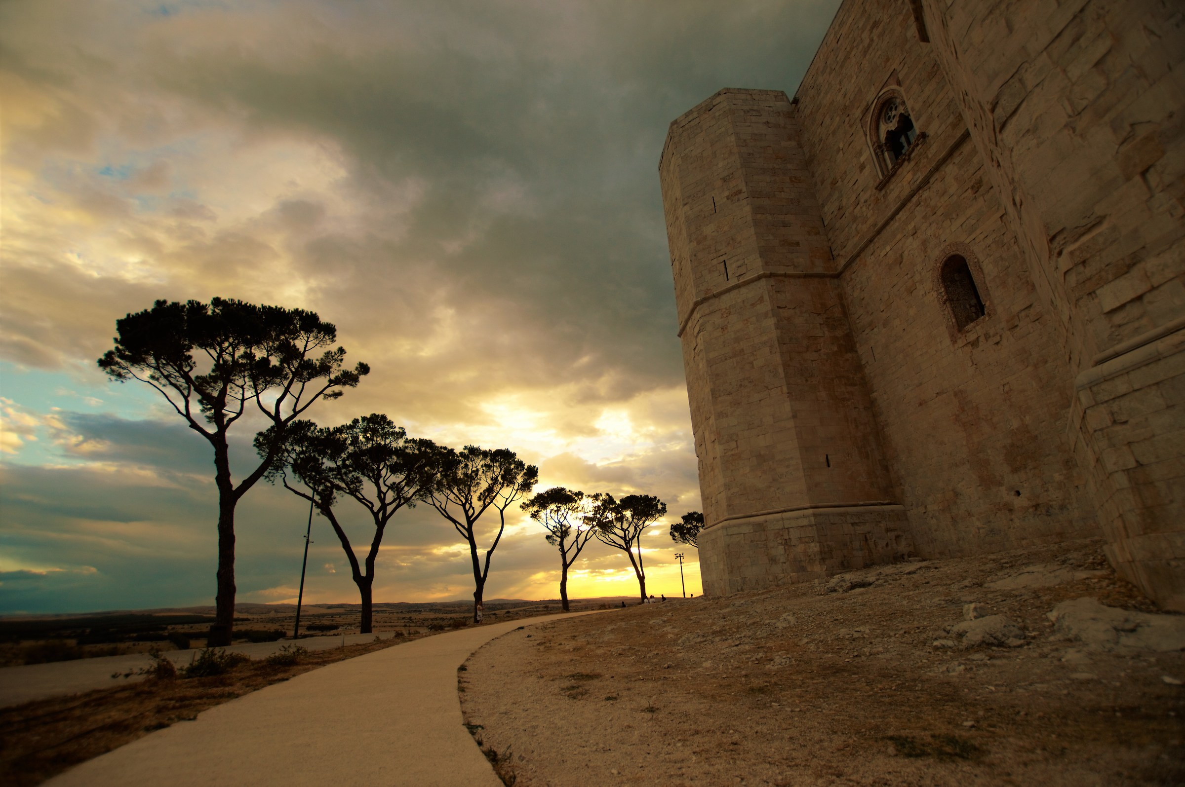 sunset at Castel del Monte