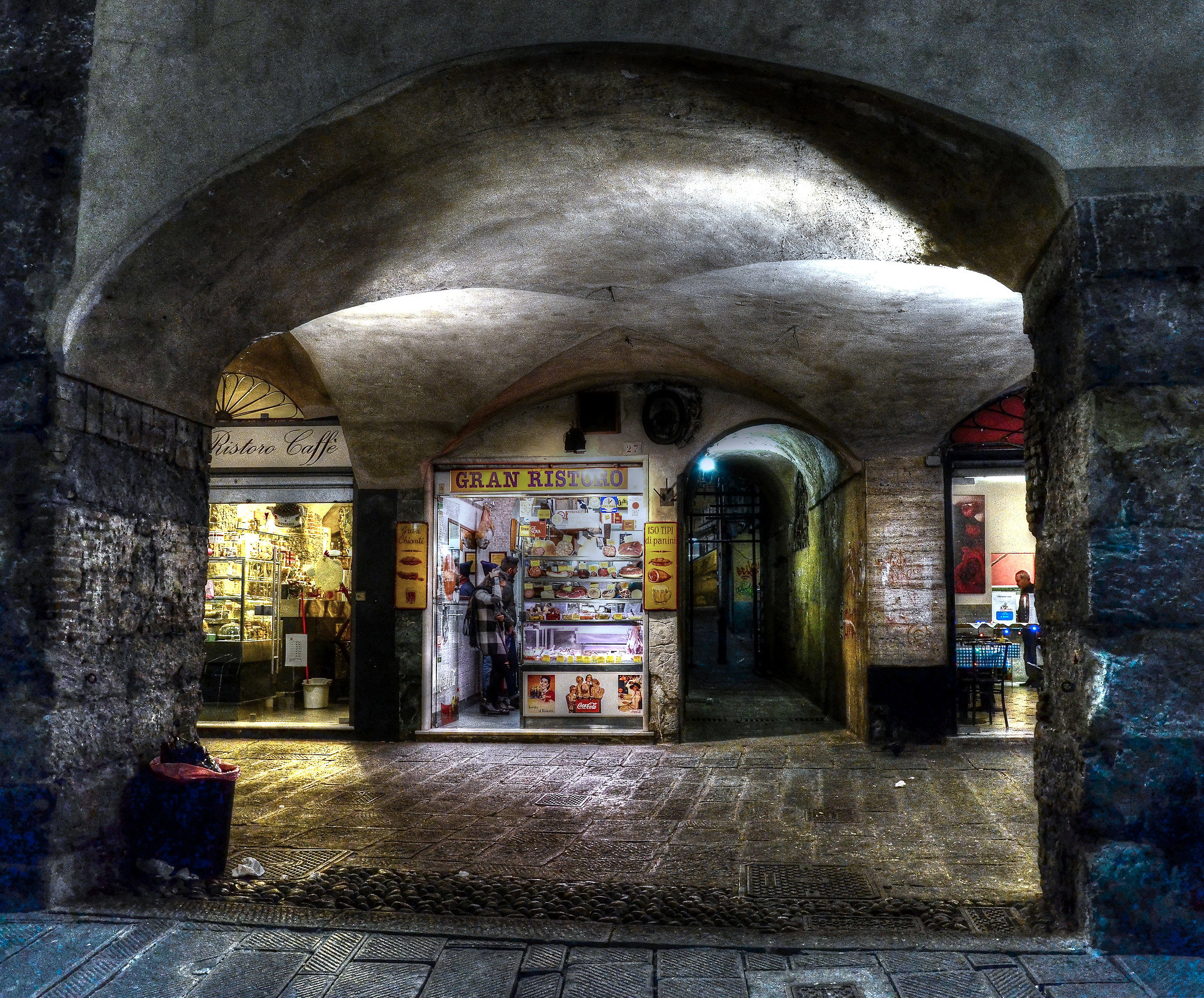 Genova , via Sottoripa