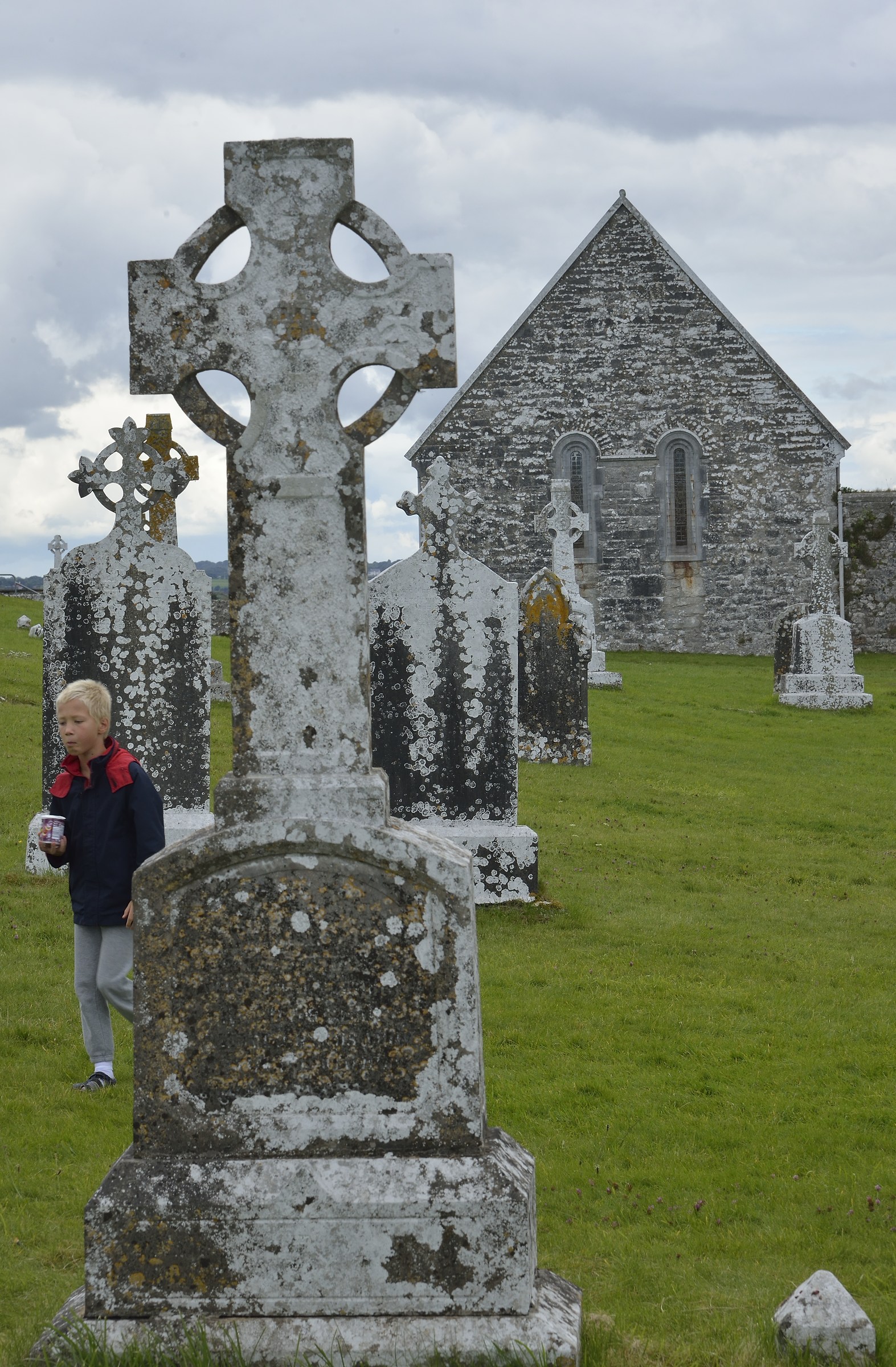 Ireland, clonmacnoise