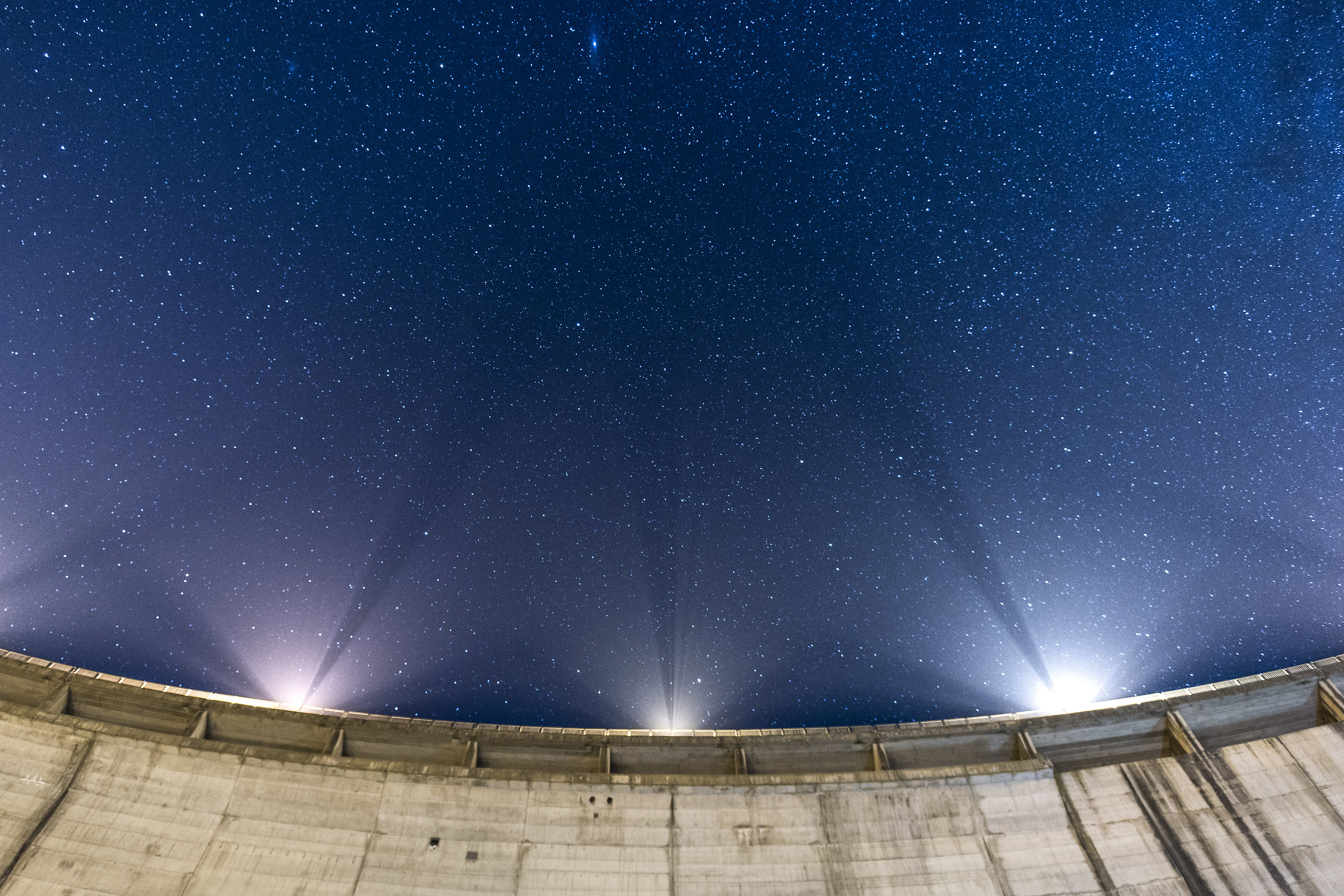 The Ridracoli dam at night