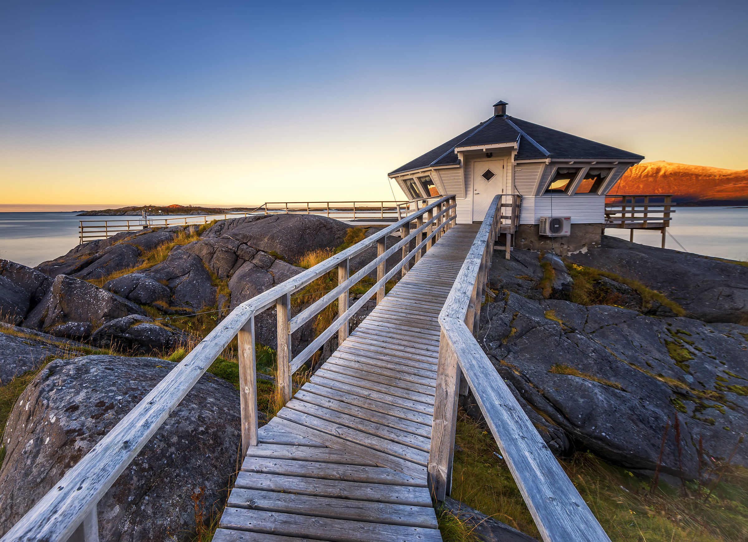 Hamn I Senja Lighthouse