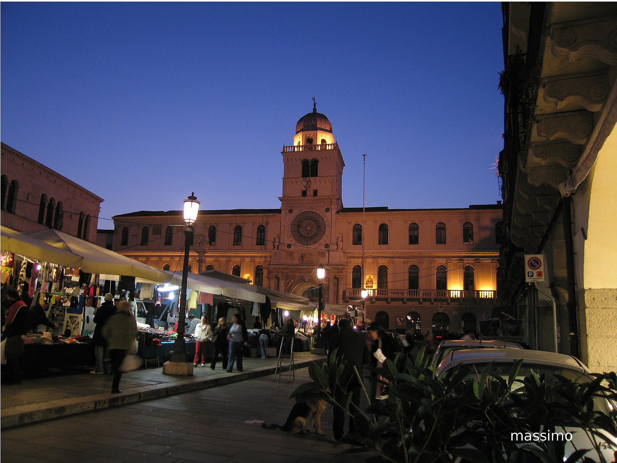 Piazza dei Signori, Padova, il mercato