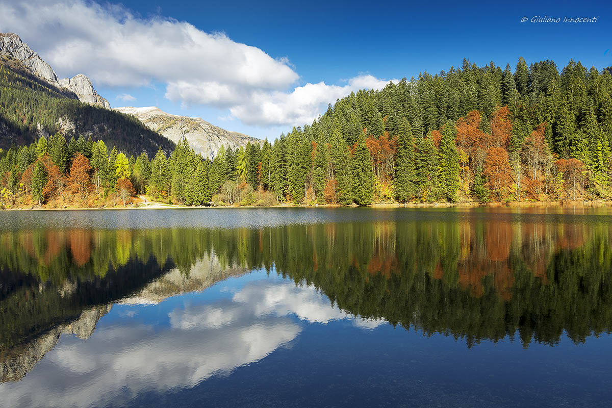 the colors of the lake Tovel