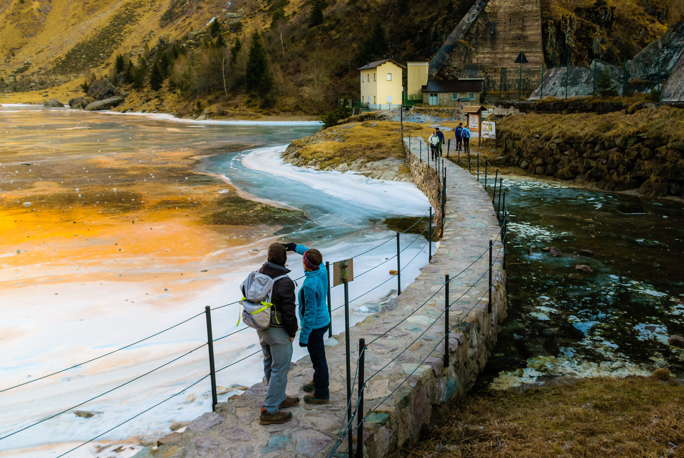 Passerella tra i ghiacci