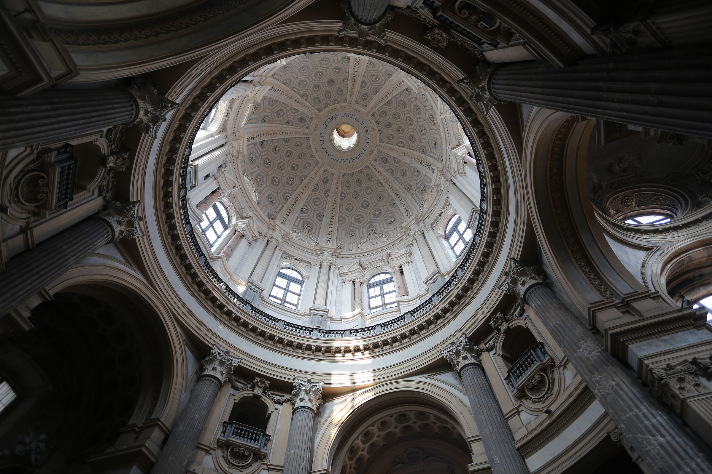 Interno Basilica di Superga