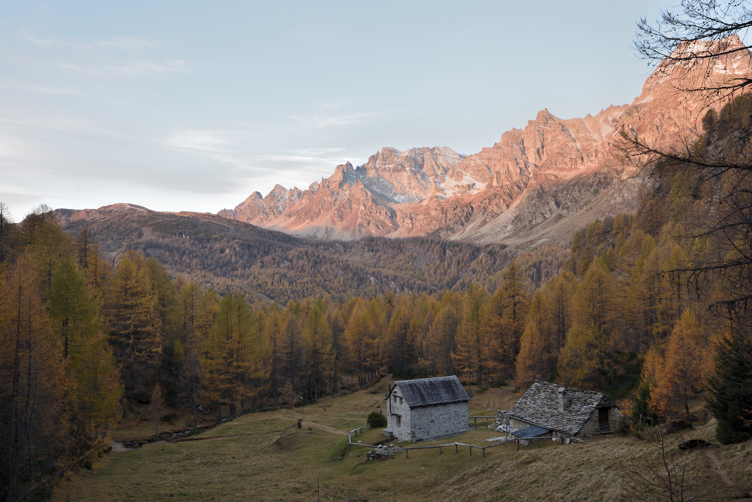Alpe Devero - Arduy's Court for the Sangiatto