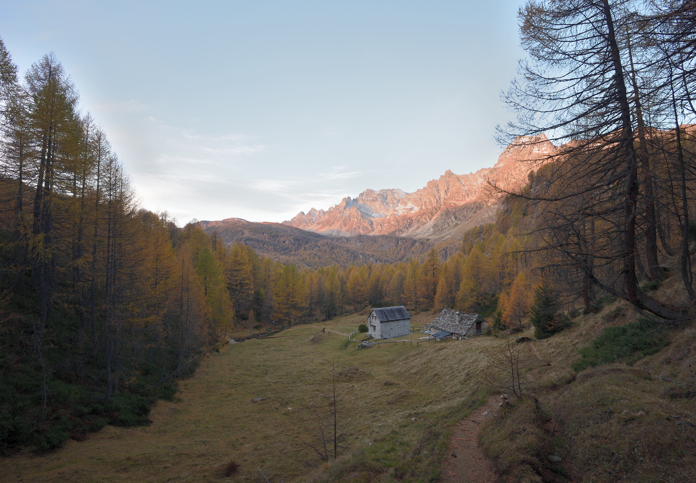 Alpe Devero - Arduy's Court for the Sangiatto