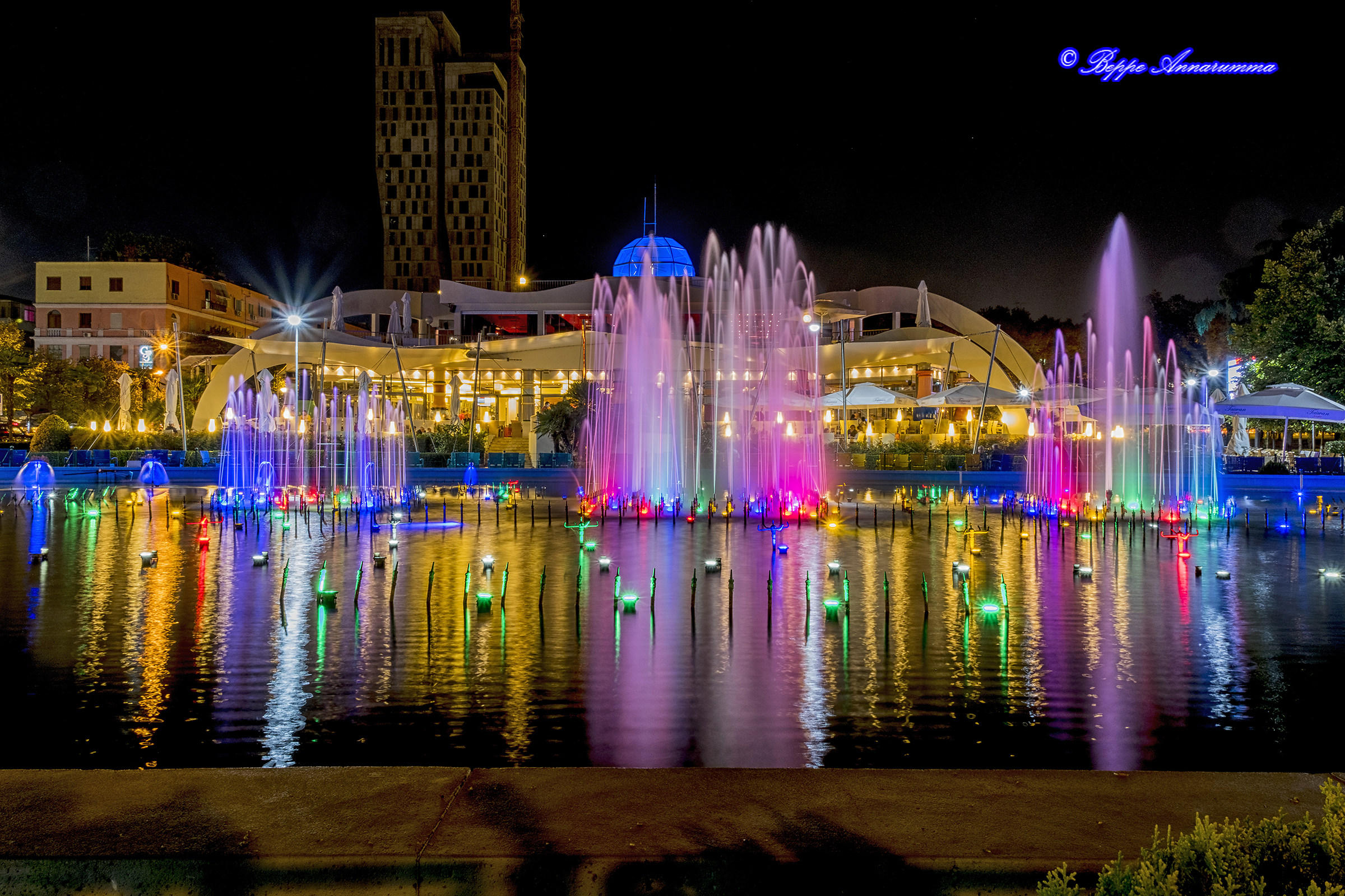 Fontana del complesso alberghiero Taiwan - Tirana