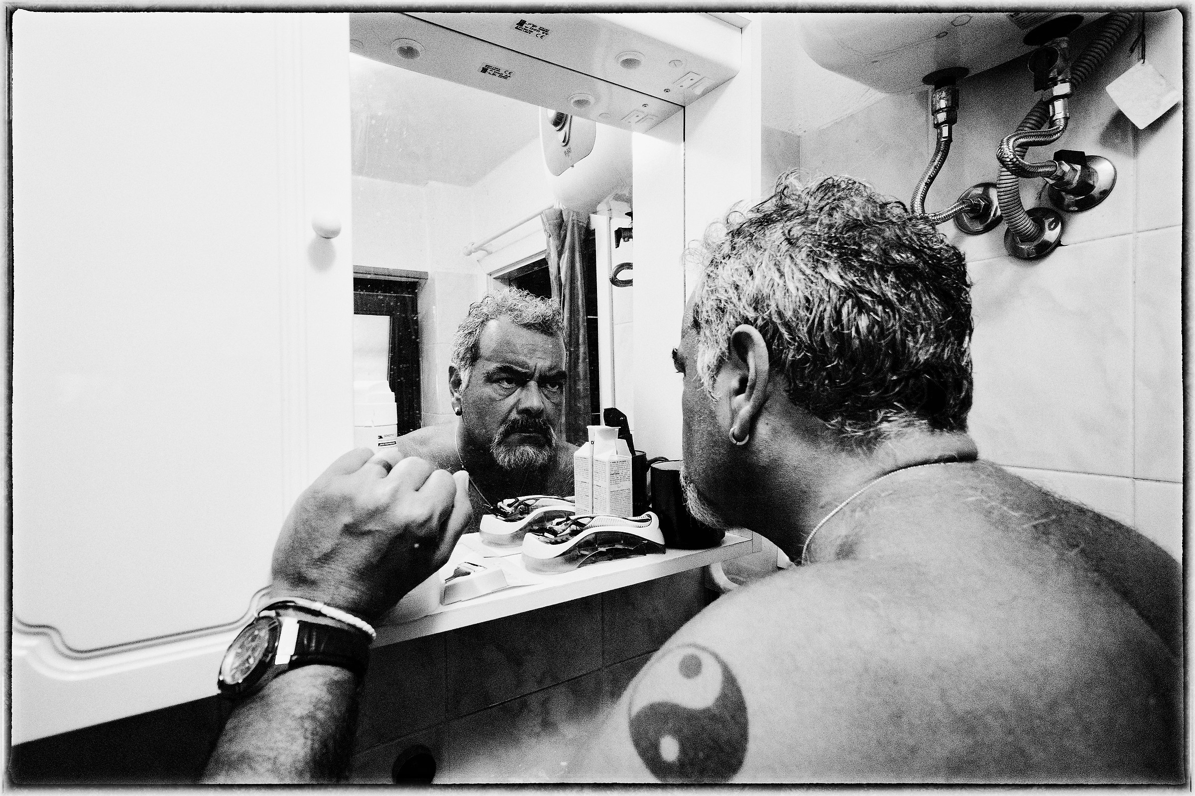 The descent into the underworld: monologue in the mirror