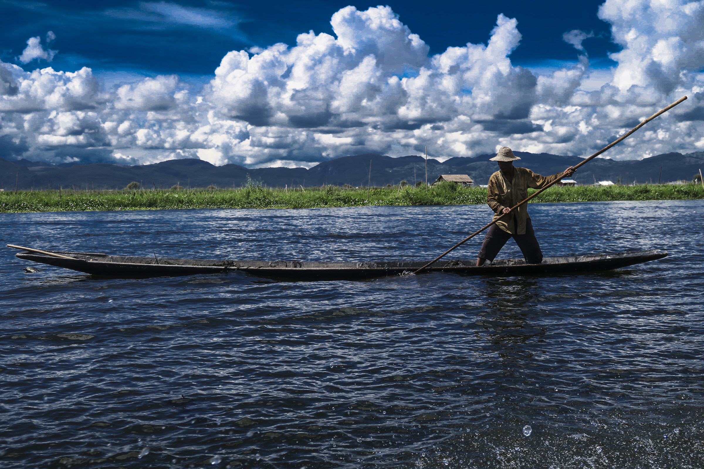 myanmar - fisherman on Inle lake