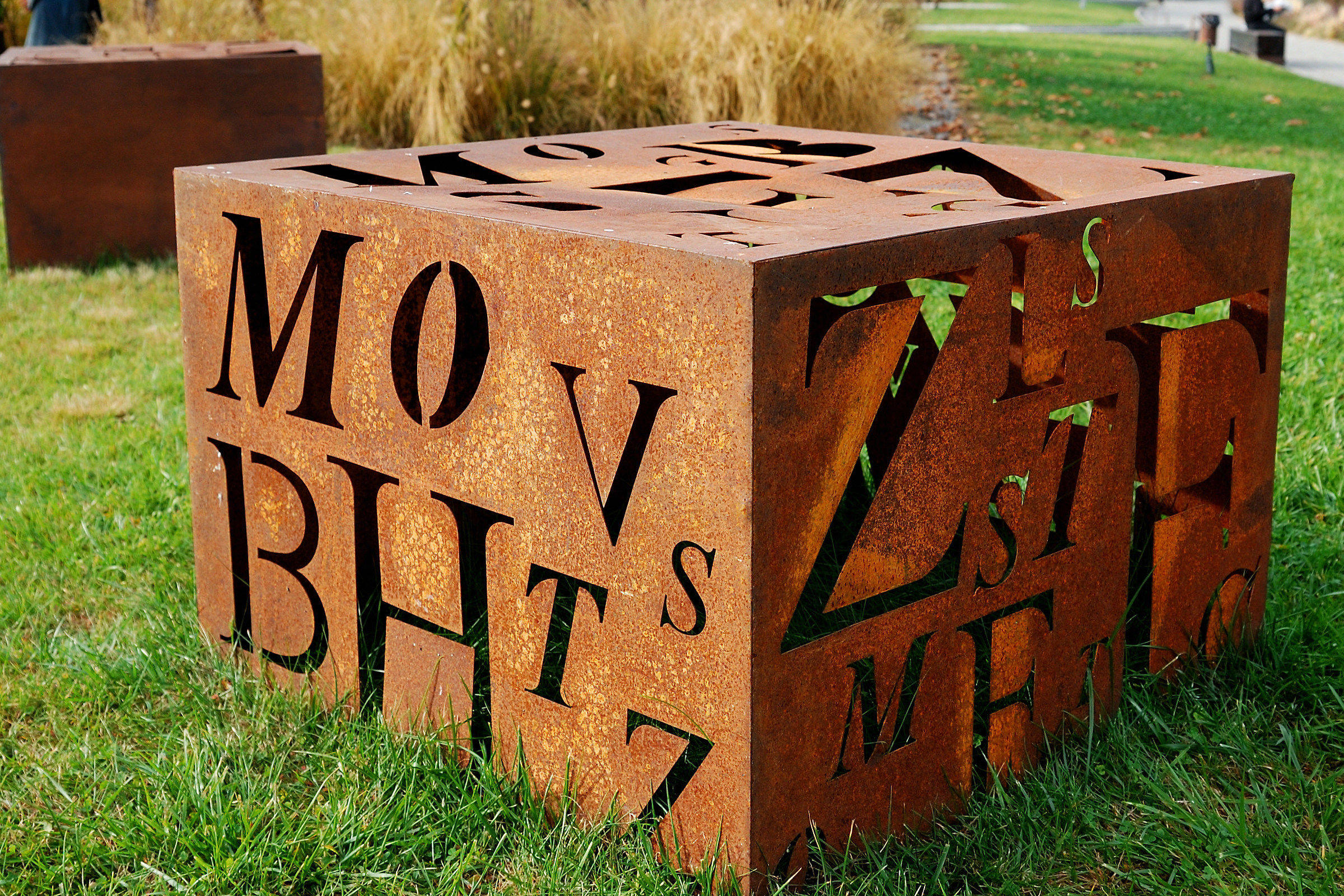 Park of dancing herbs