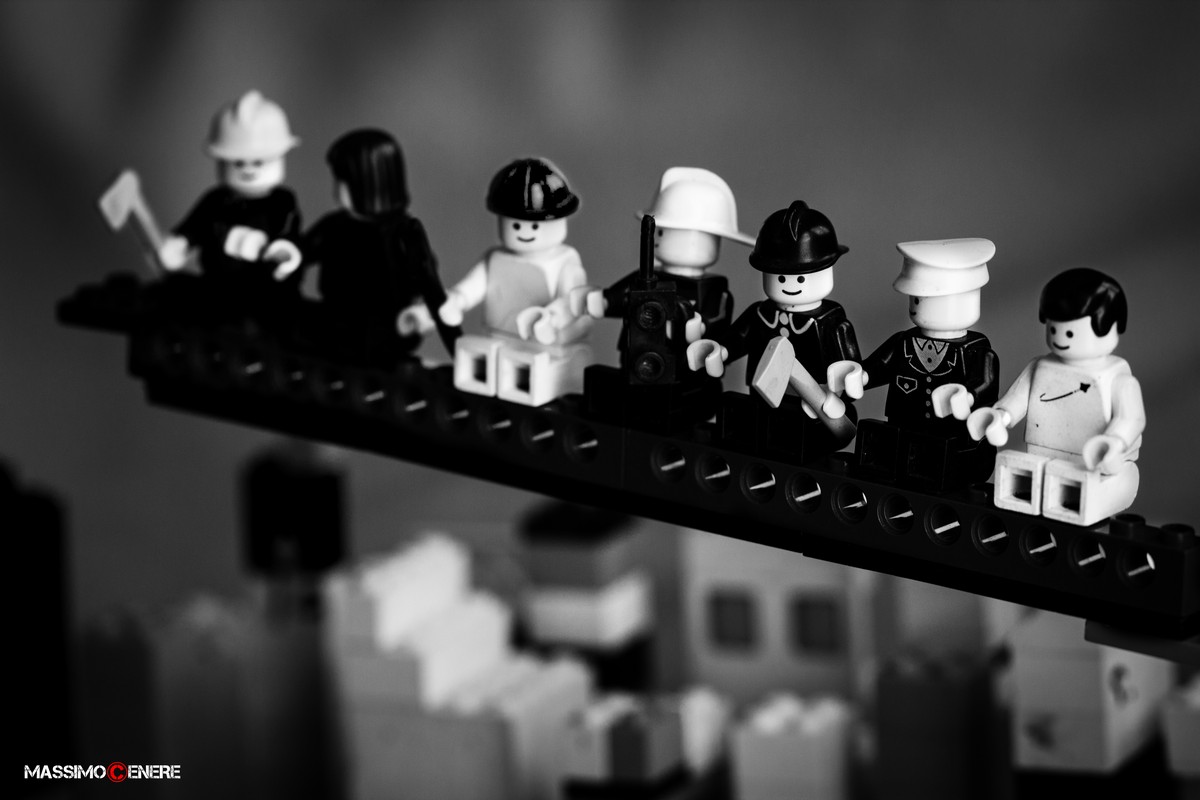 lunch atop a skyscraper