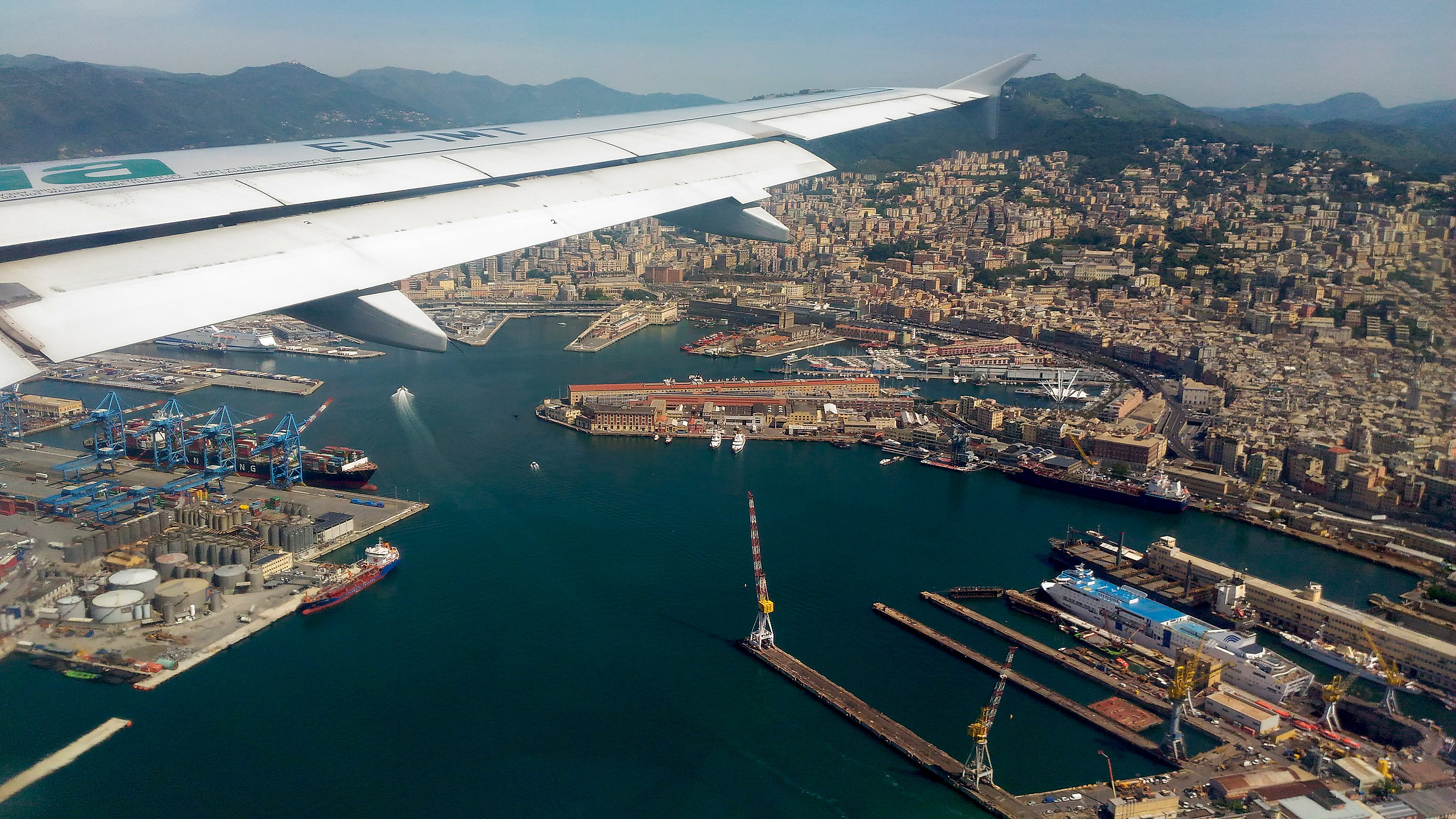 Getting to Genoa, the harbor