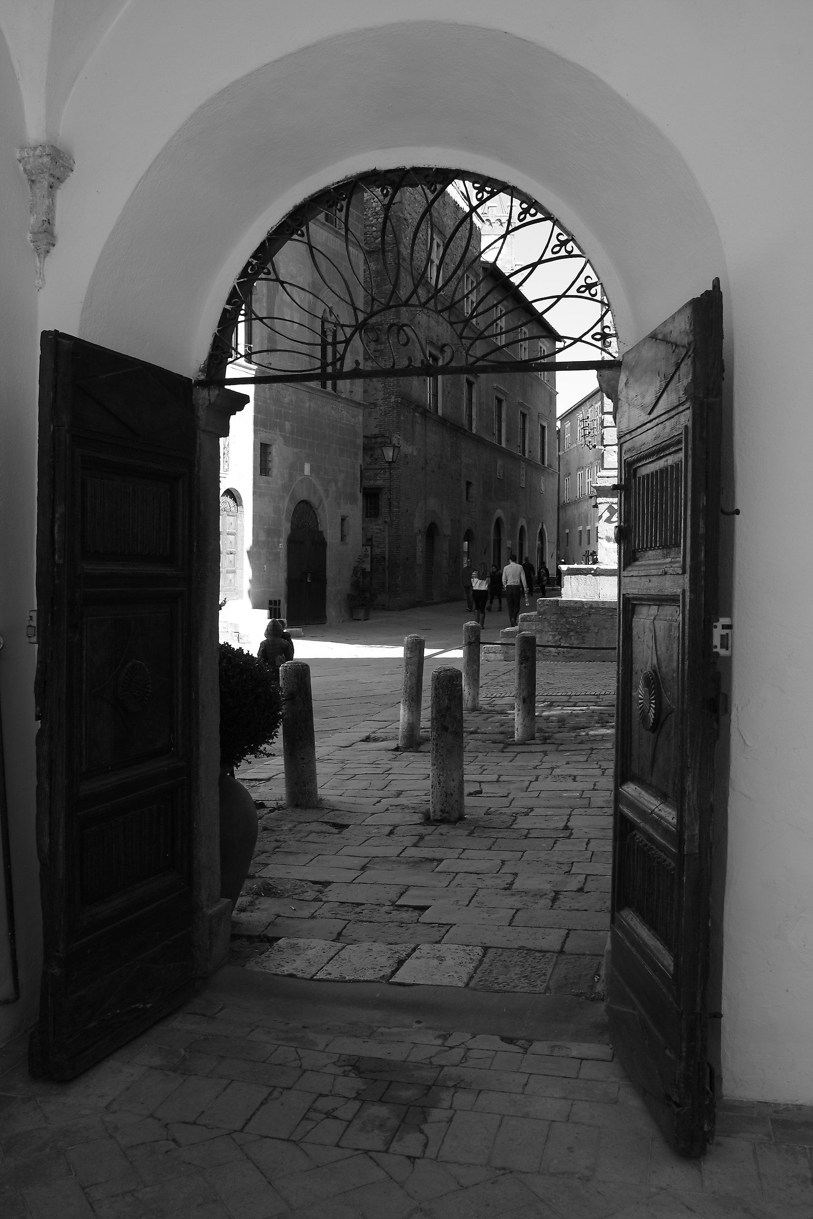 An open door to Pienza