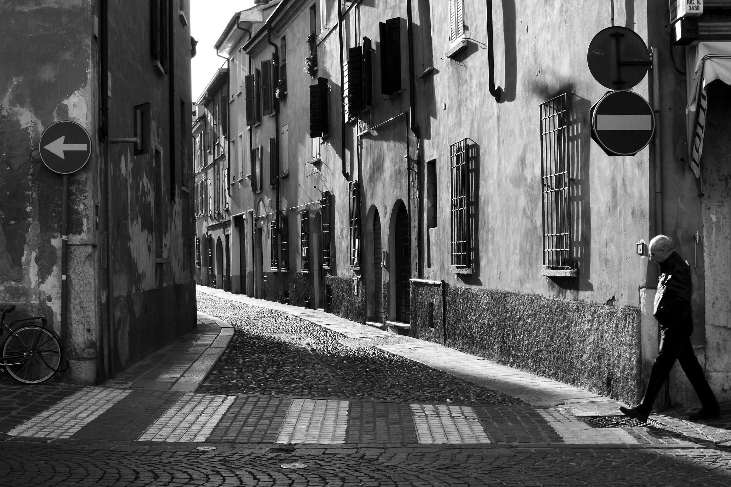 Is the indicated direction always the right one? - 2