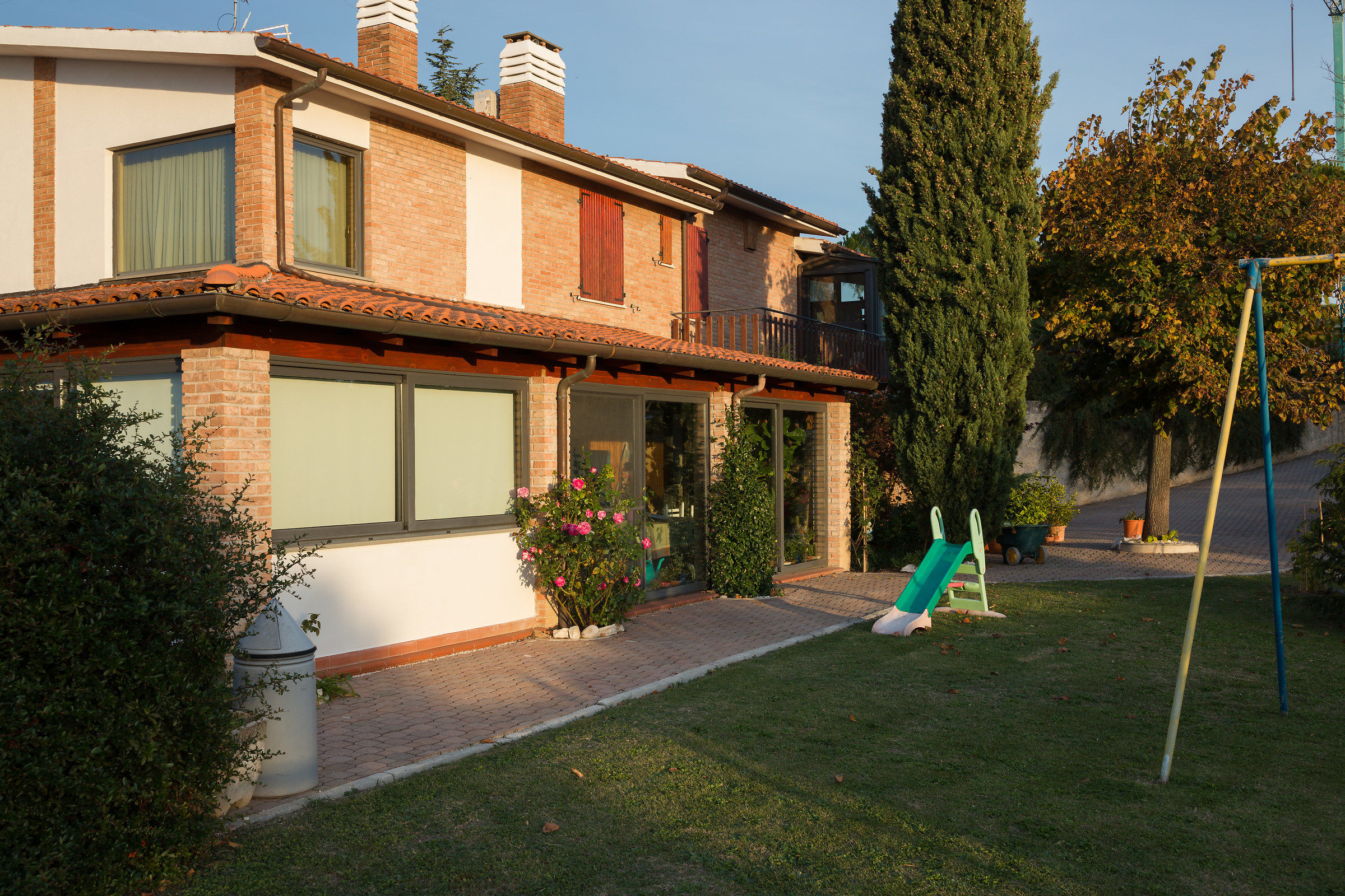 Test A9 vs 5Dsr - 35mm shot 4 (wb normalizzato)