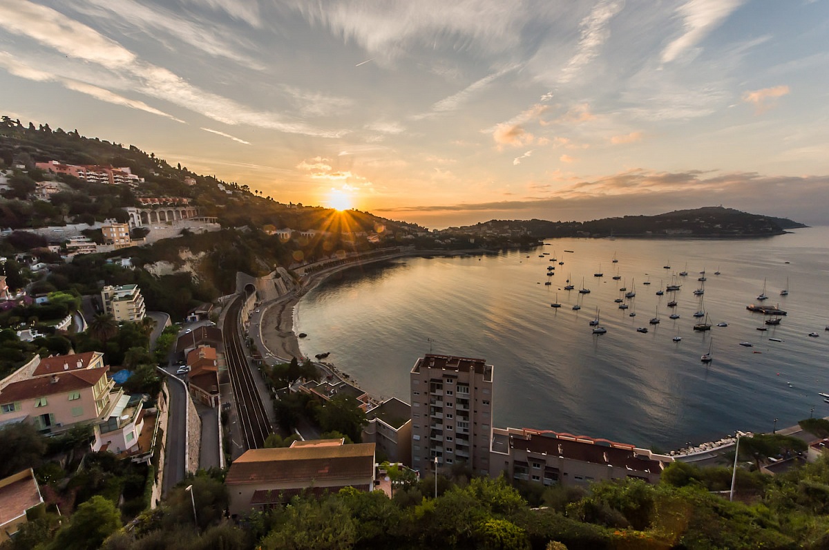 L'alba magica di Villefranche Sur Mer