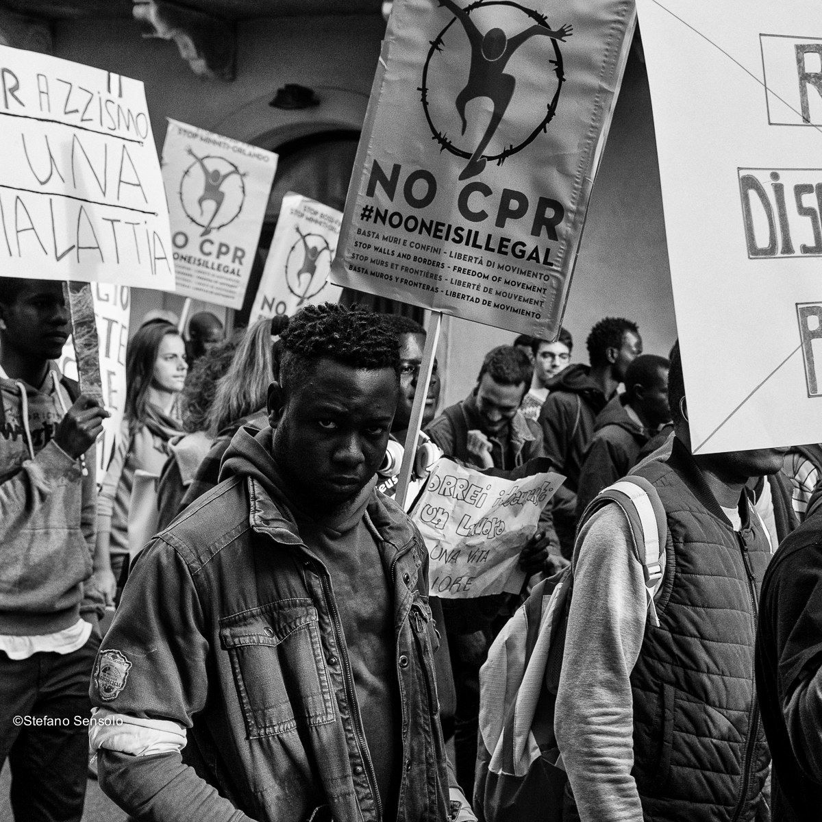 marching for the welcome - manifestation