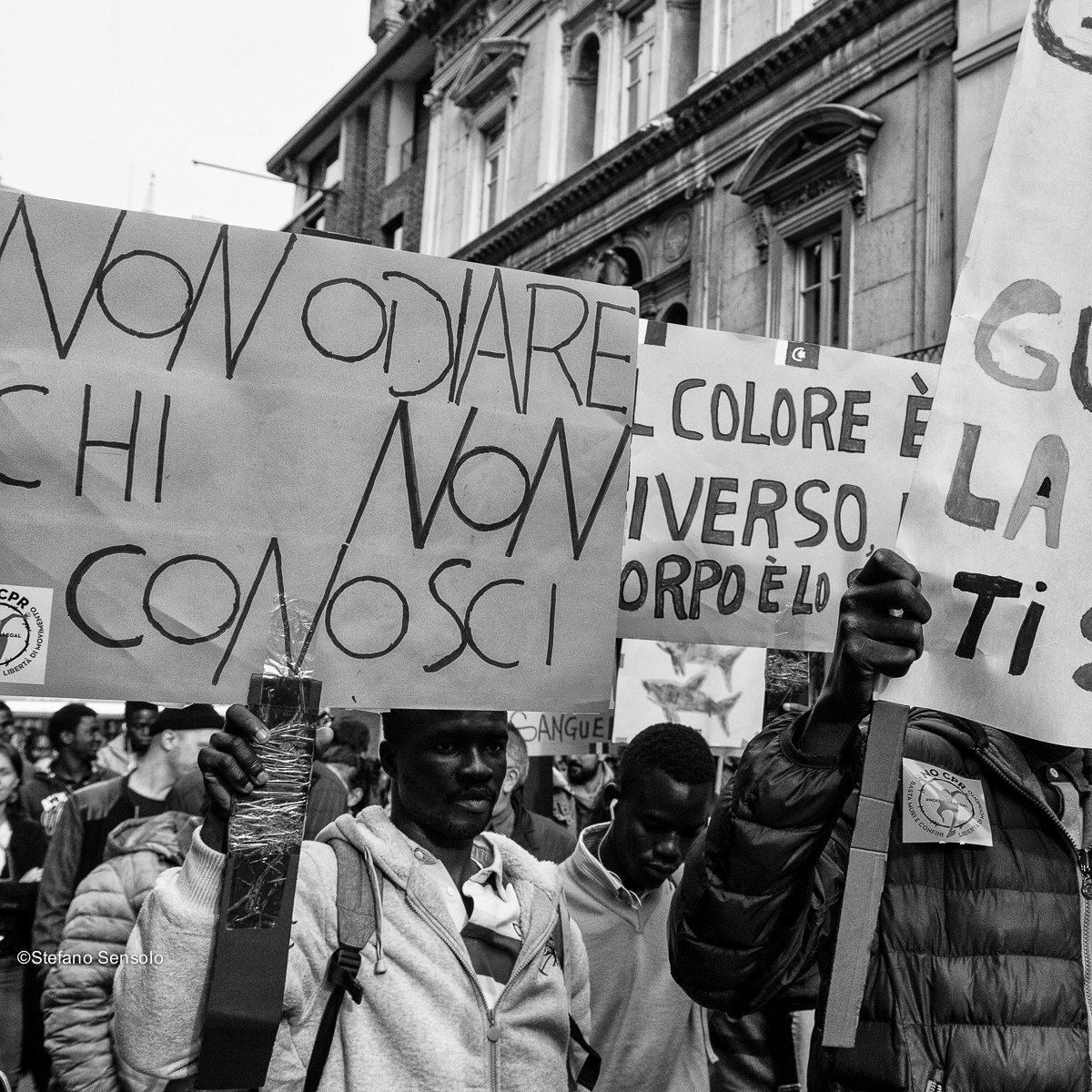 marching for the welcome - manifestation