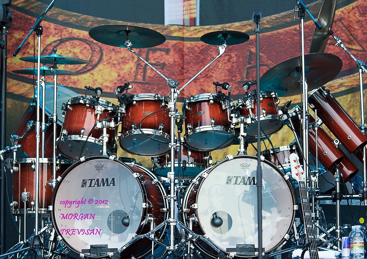 Drum's Simon Phillips (Toto)