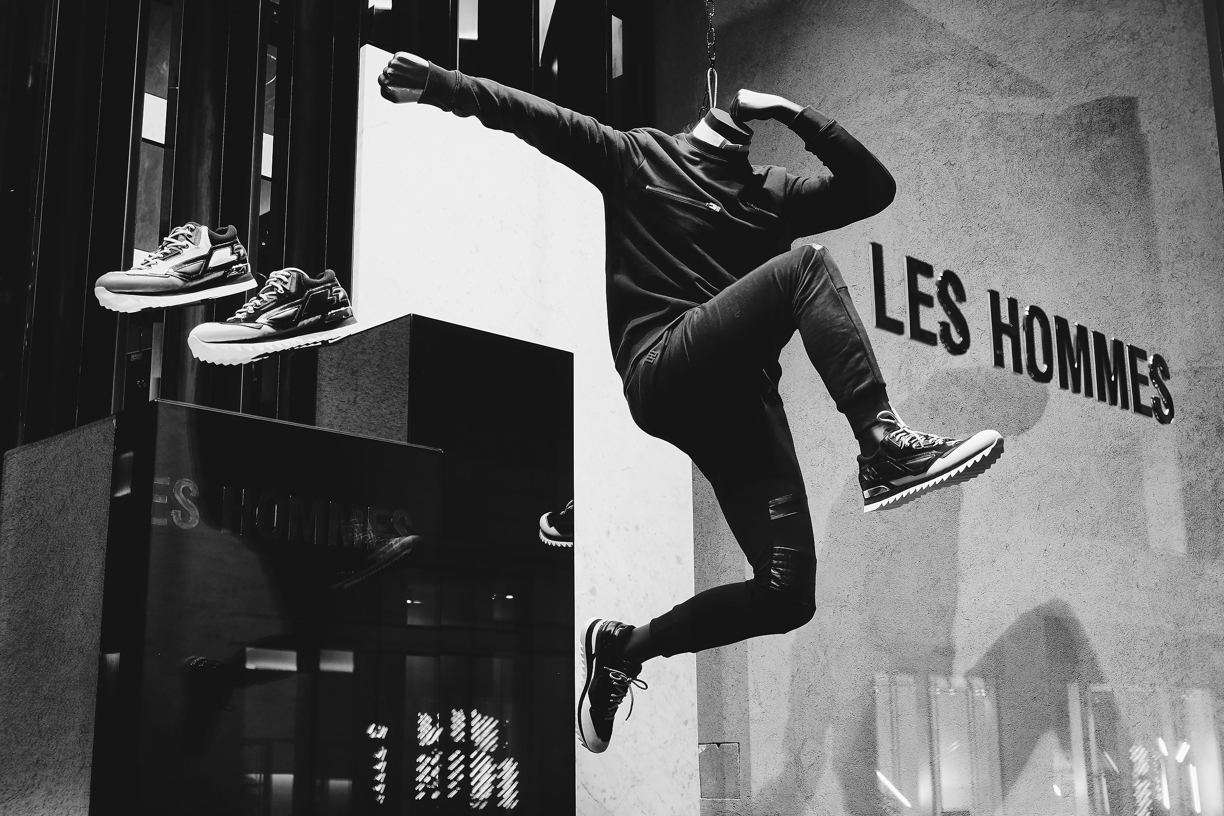 Shopping & Business in Via Vincenzo Capelli